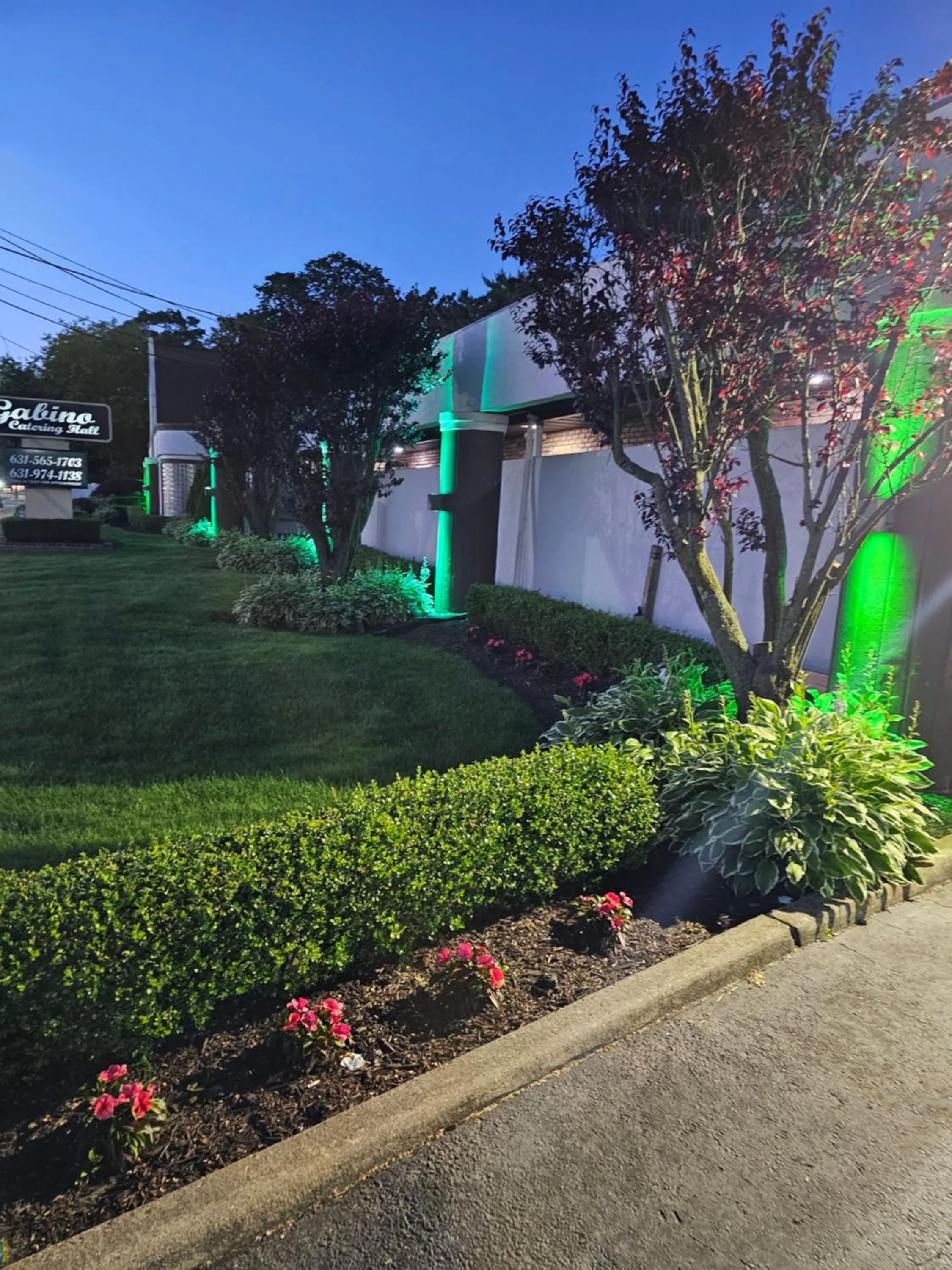 Property building in 112 Motel