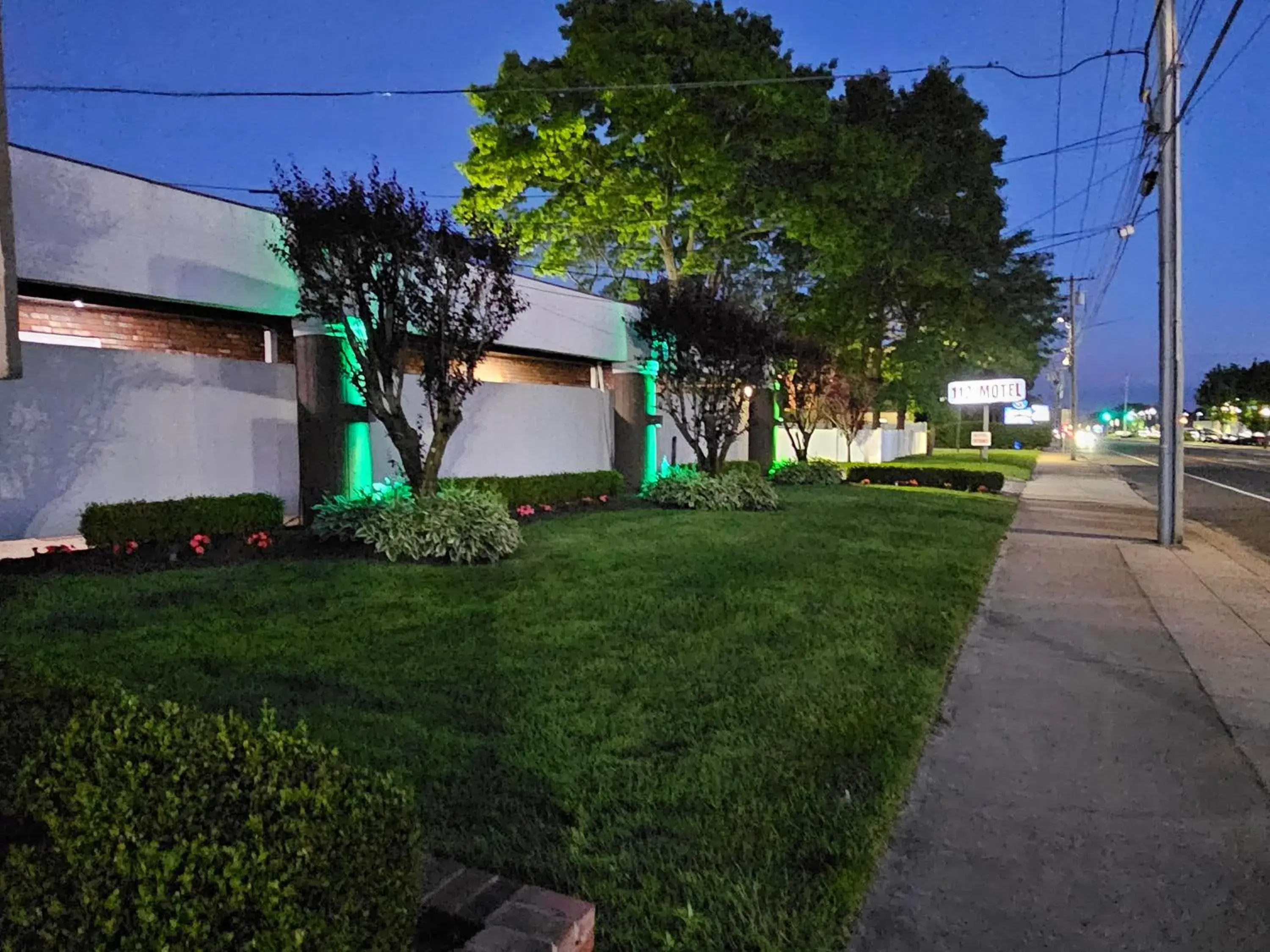 Property building in 112 Motel Property building in 112 Motel