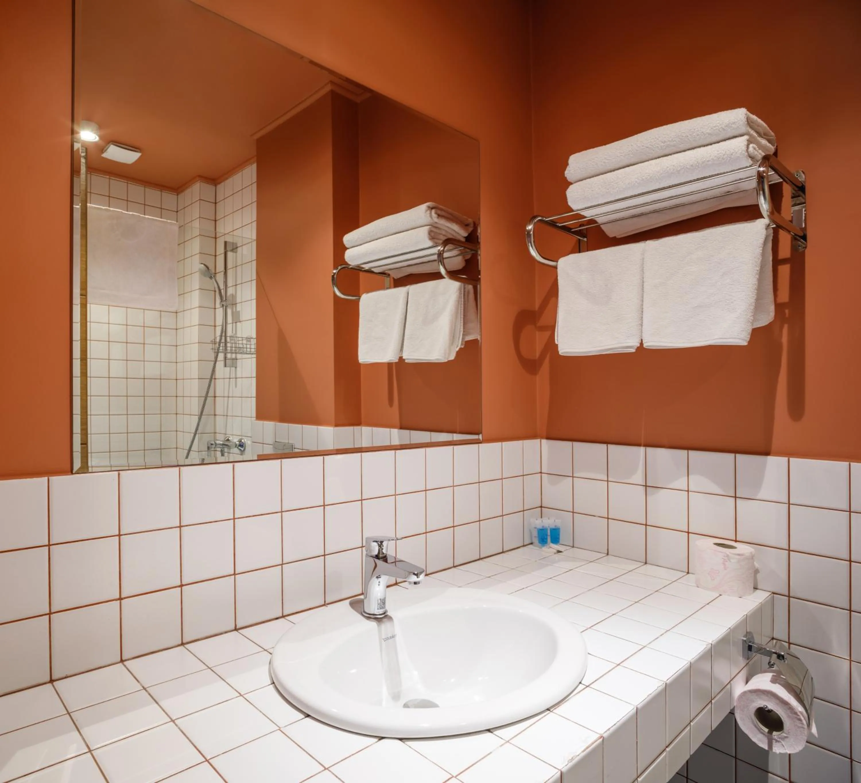 Shower in Address Inn