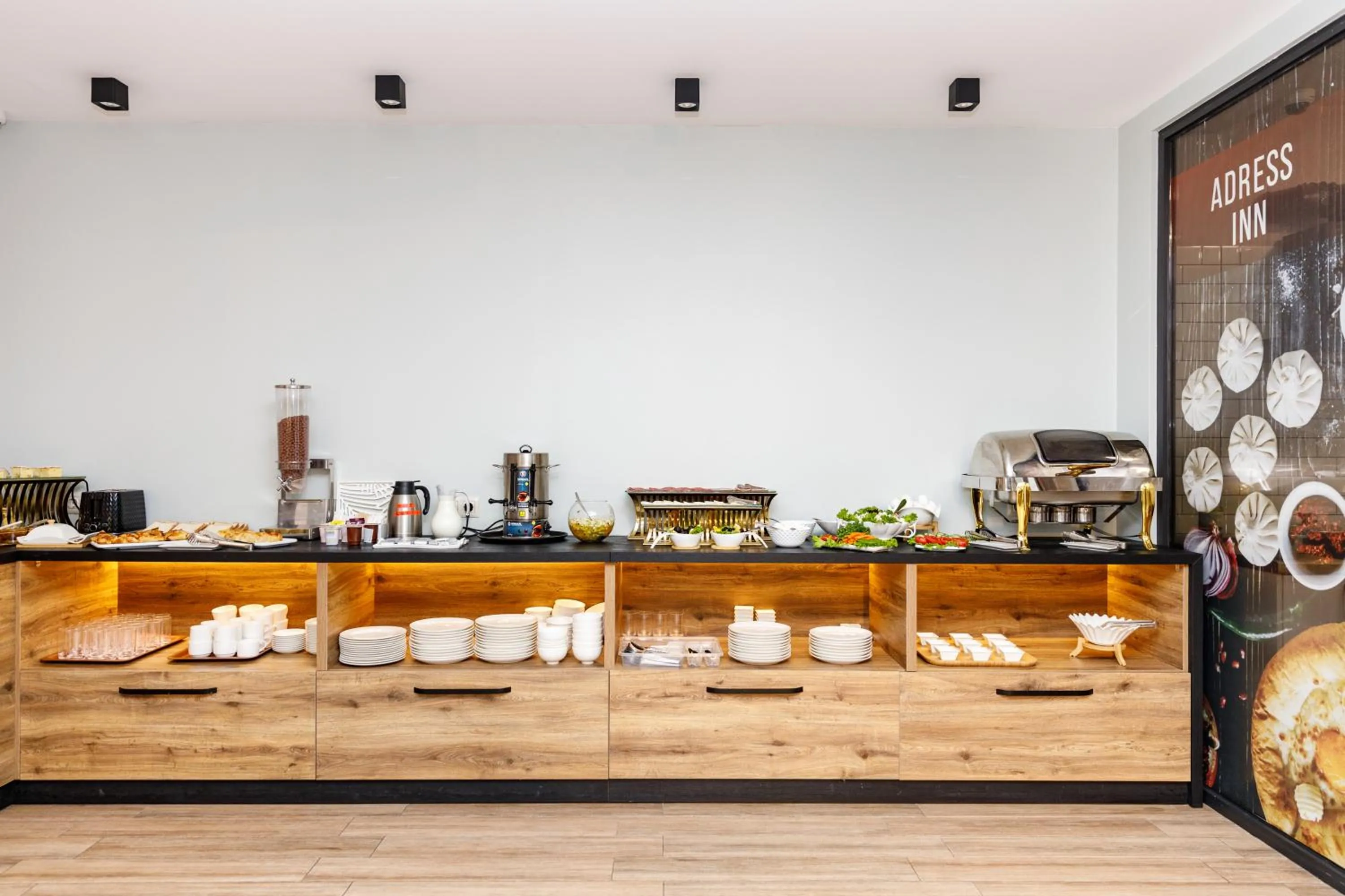 Food and drinks in Address Inn