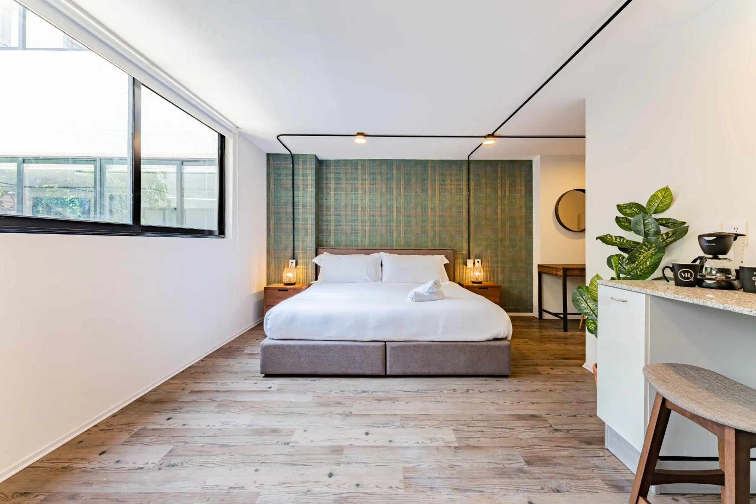 Photo of the whole room, Bed in Condesa Lofts & Residence Hotel by VH