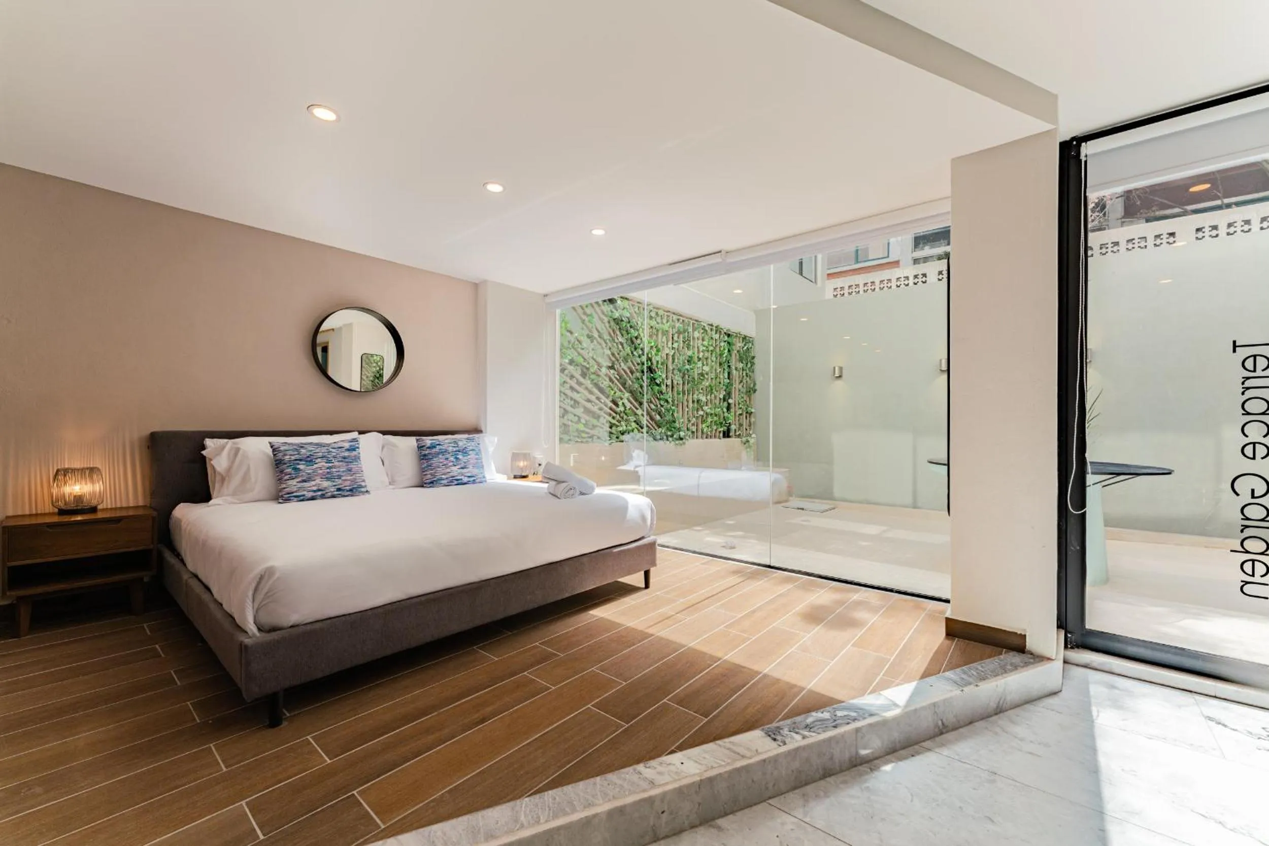 Photo of the whole room, Bed in Condesa Lofts & Residence Hotel by VH