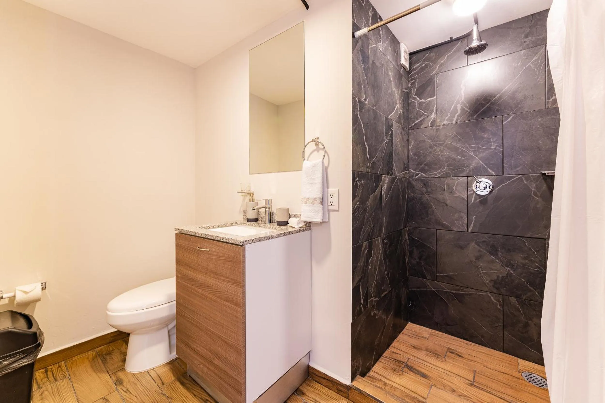 Shower in Condesa Lofts & Residence Hotel by VH