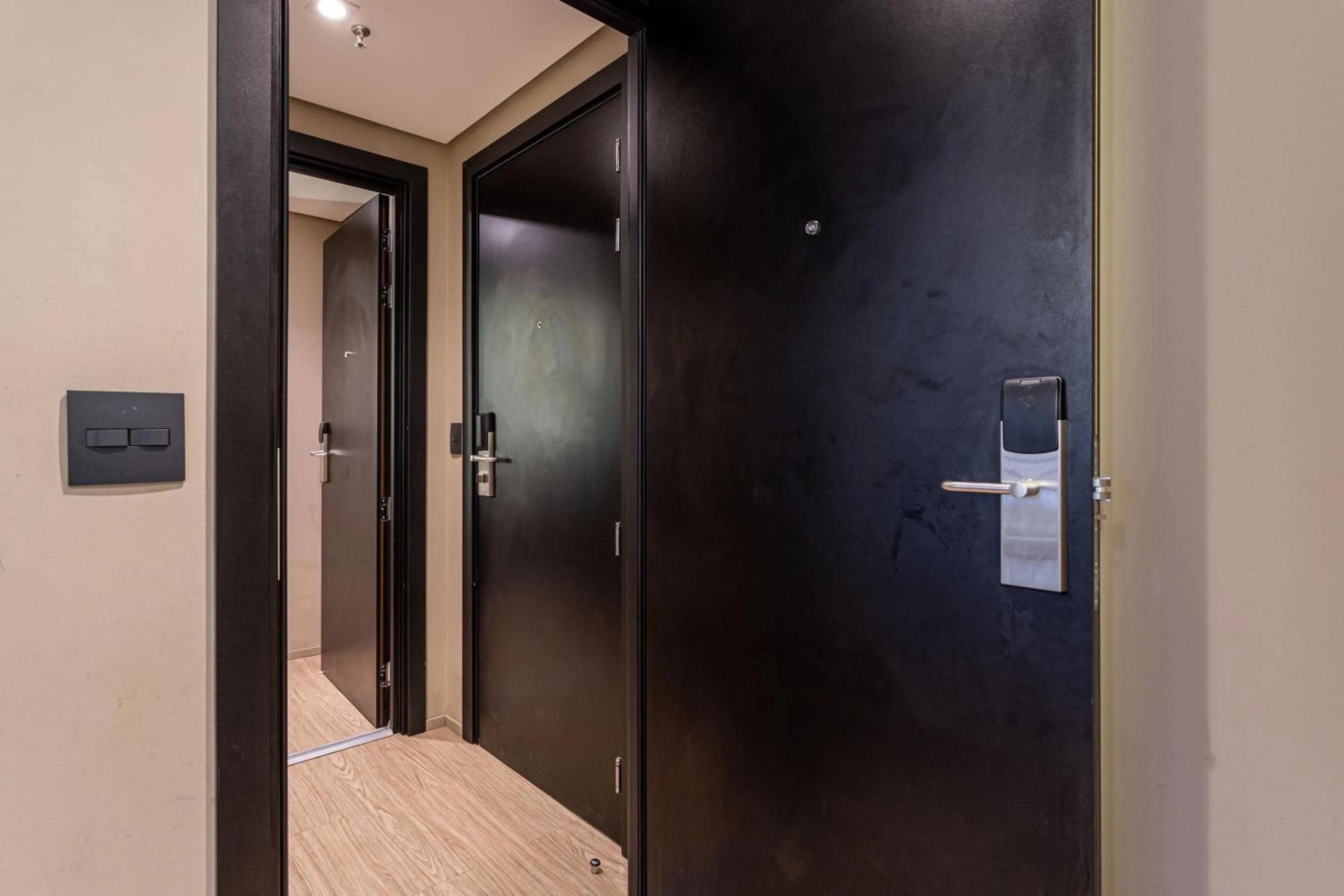 Area and facilities in Charlie Alphaville