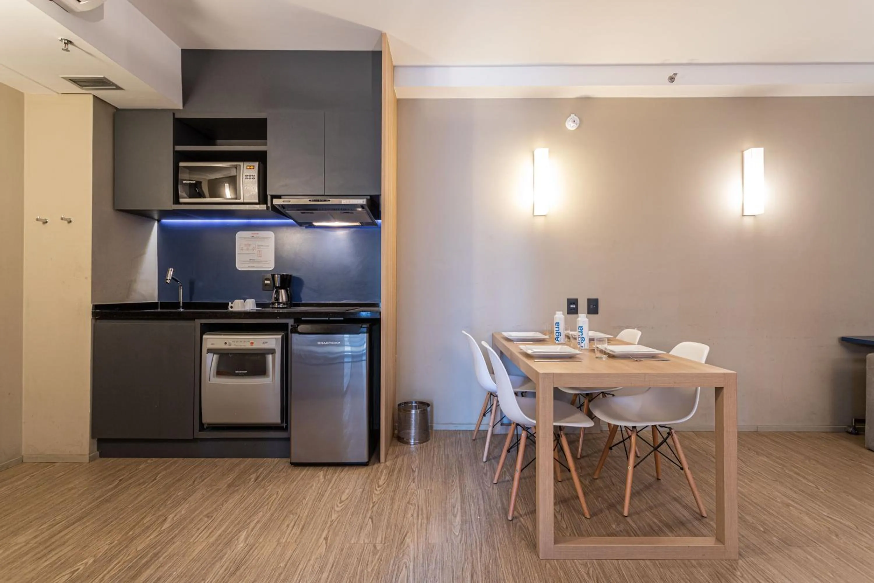 Kitchen or kitchenette in Charlie Alphaville