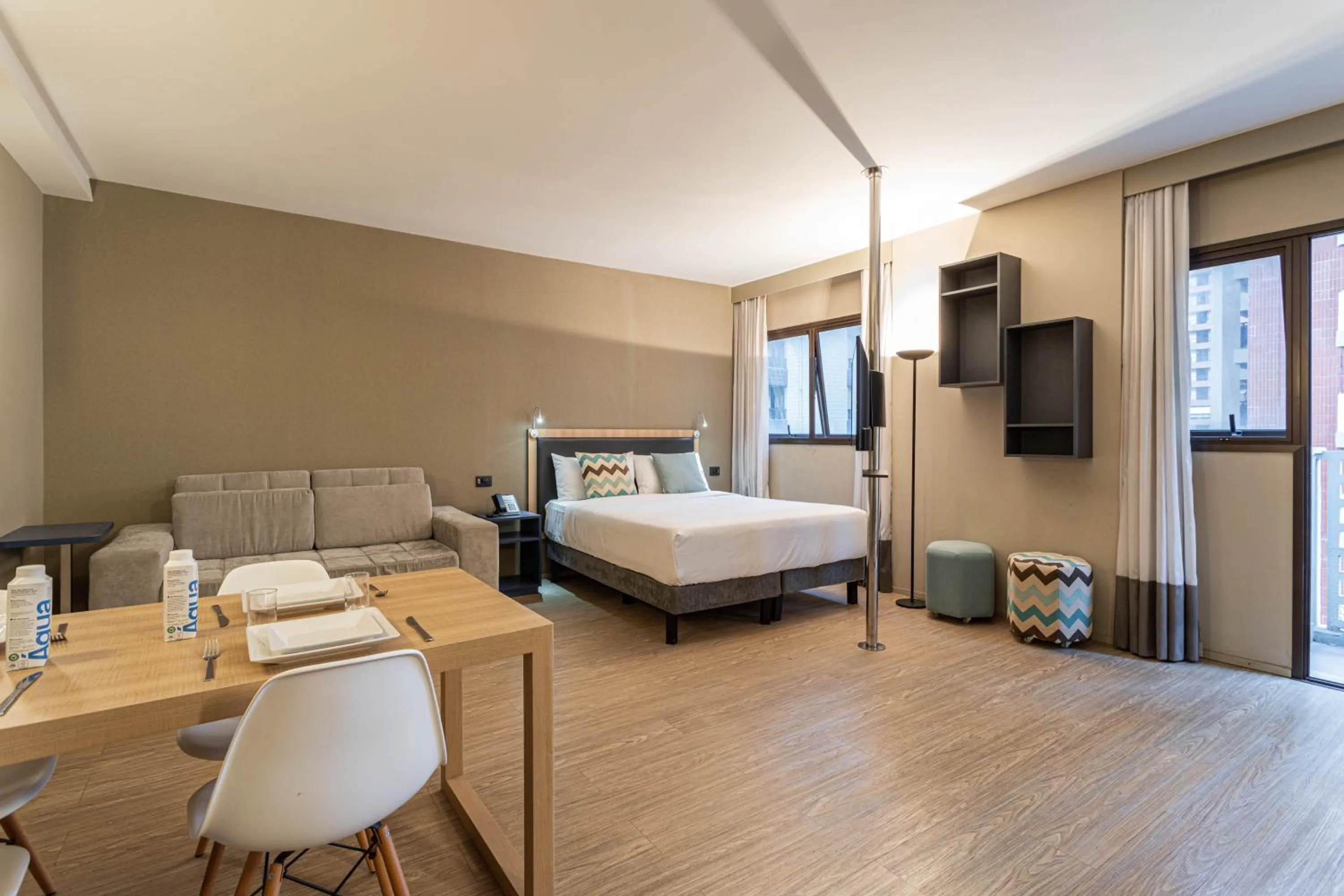 Bed in Charlie Alphaville