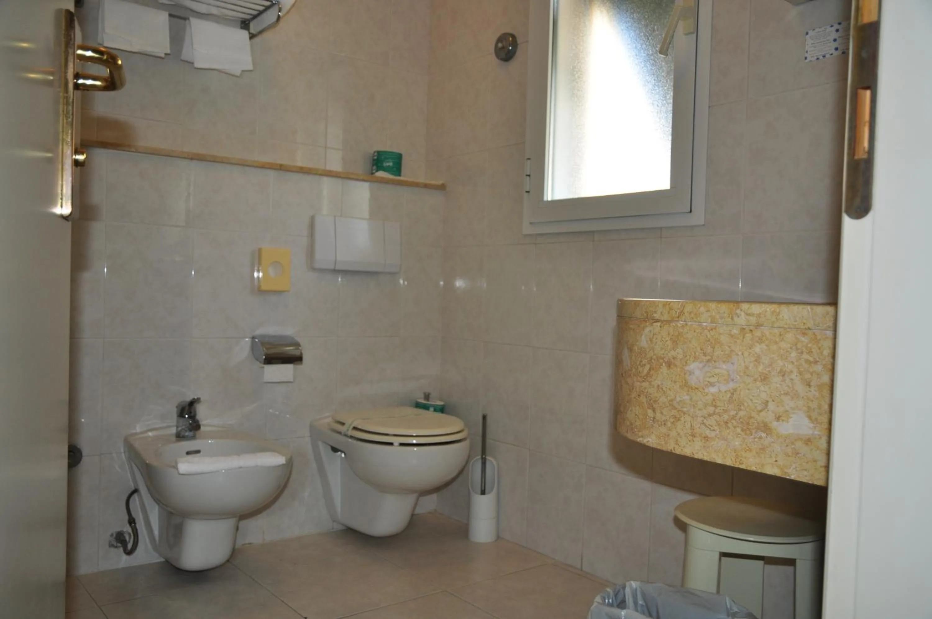 Bathroom in Hotel Piccolo Lido