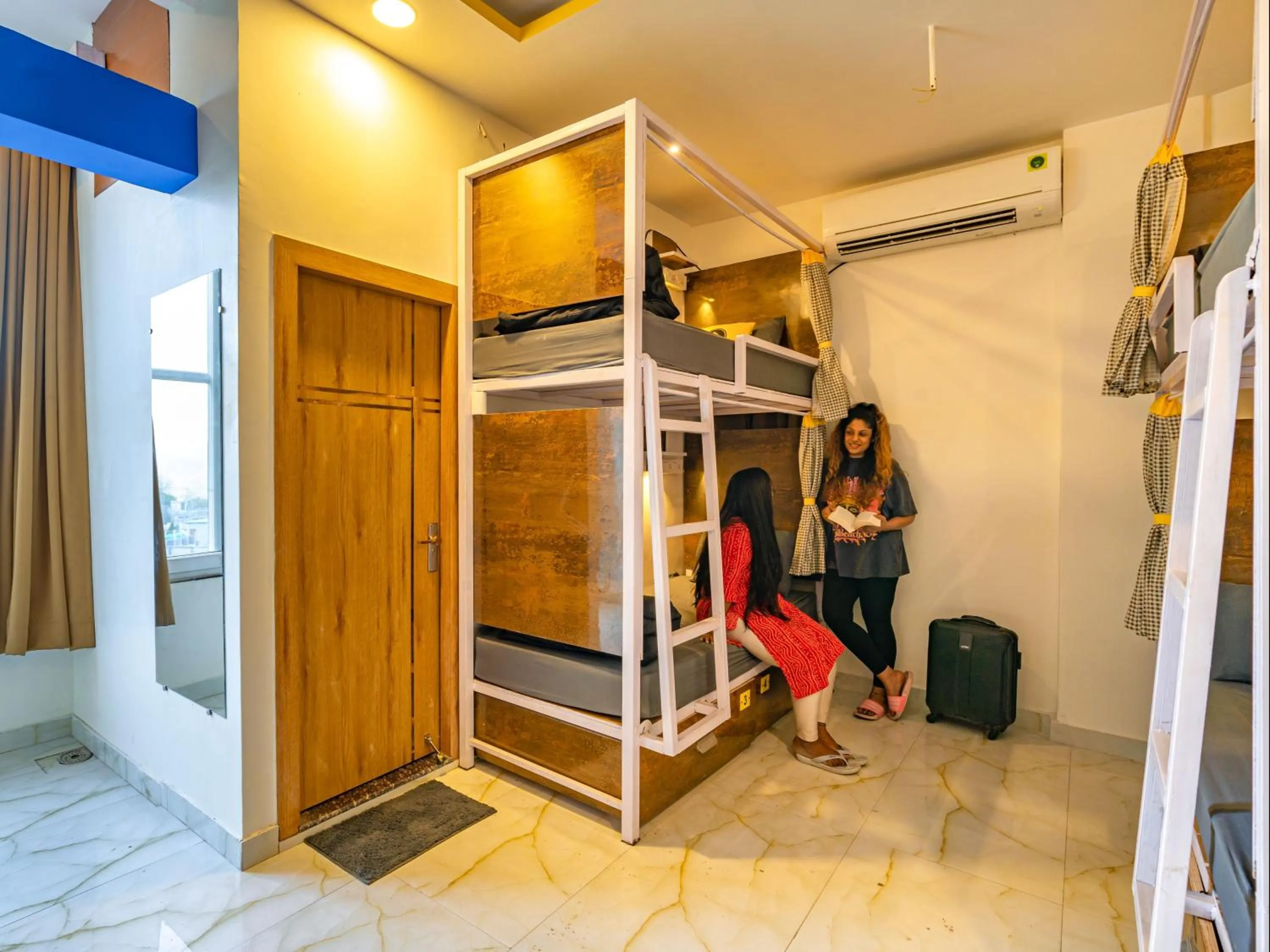 People in The Hosteller Rishikesh, Upper Tapovan