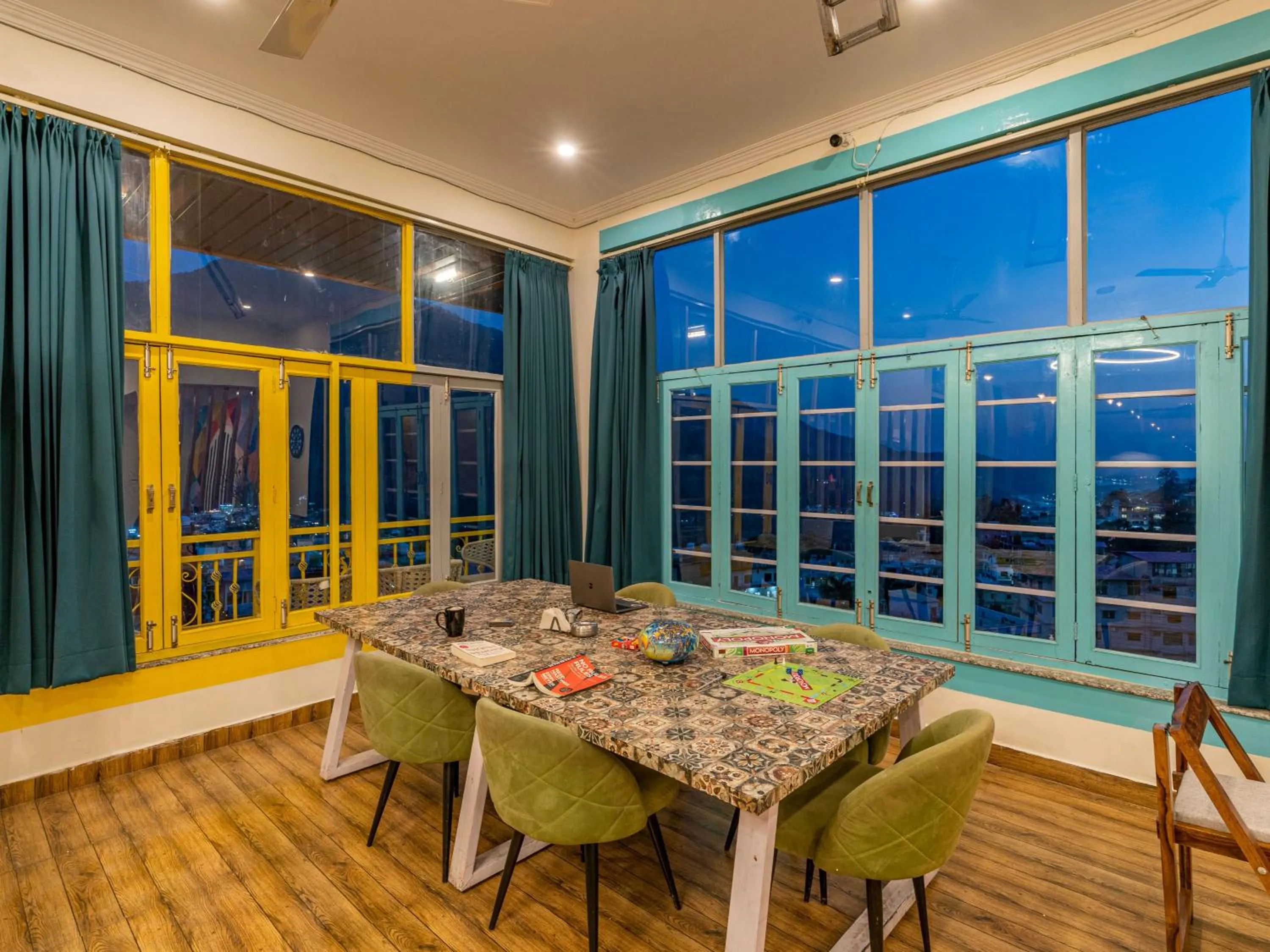Dining area in The Hosteller Rishikesh, Upper Tapovan