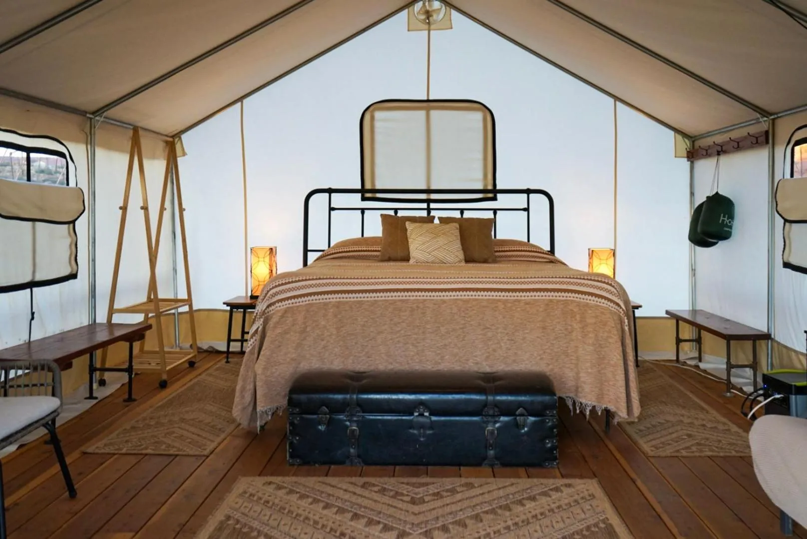 Tent in BaseCamp 37°