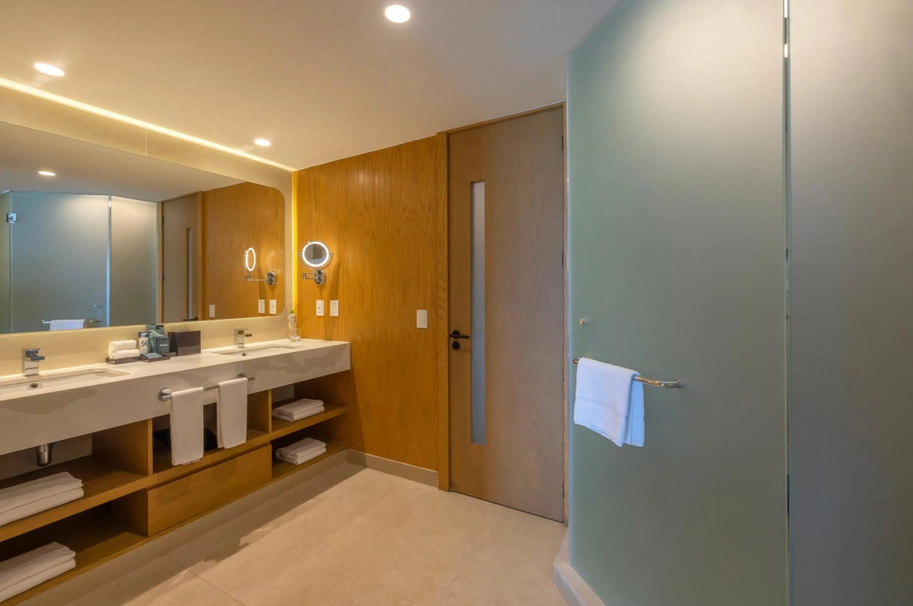 Bathroom in Royalton Splash Riviera Cancun, An Autograph Collection All-Inclusive Resort