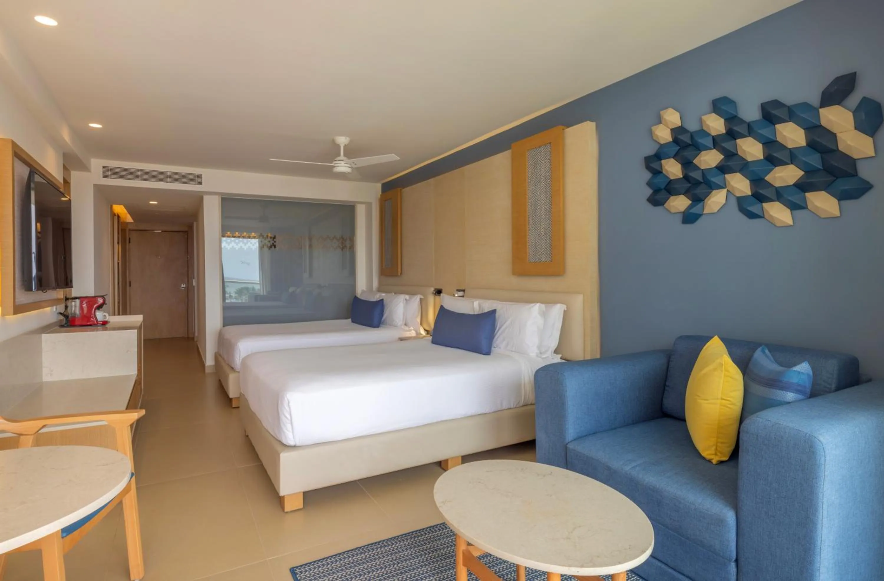 Bed in Royalton Splash Riviera Cancun, An Autograph Collection All-Inclusive Resort