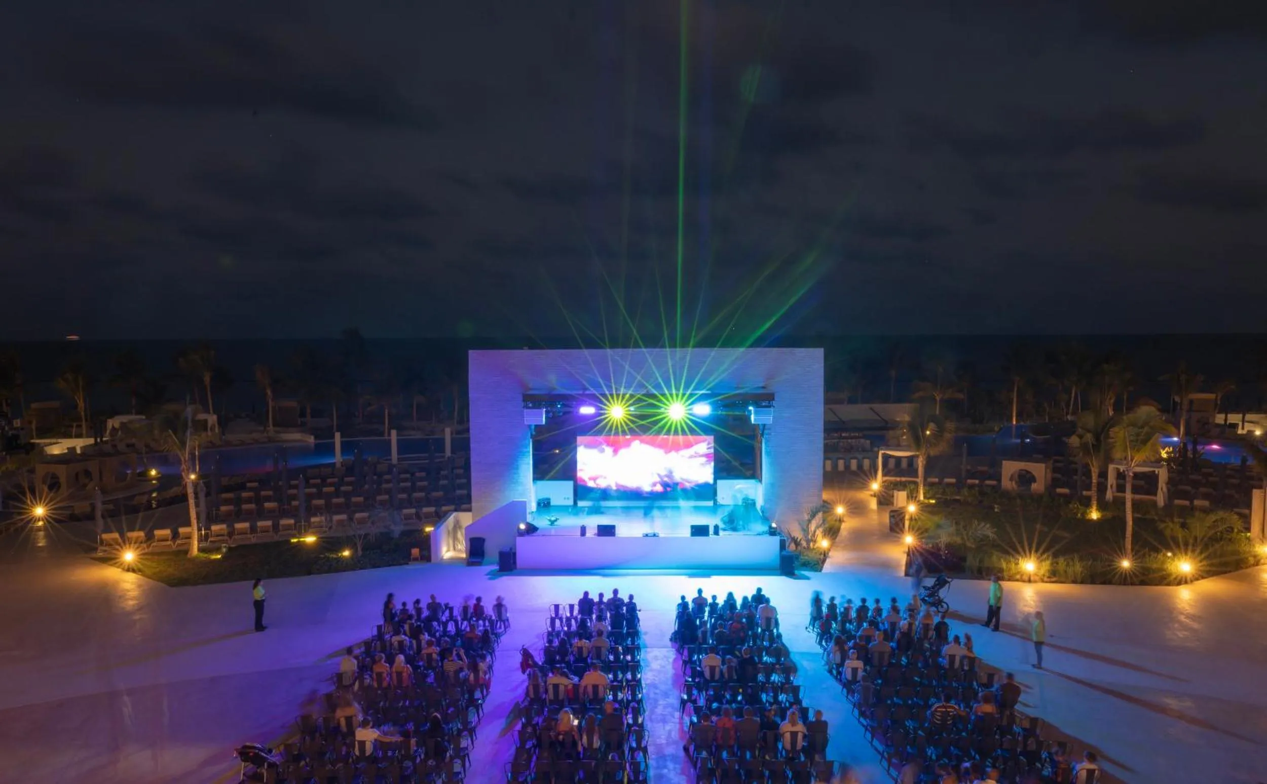 Night in Royalton Splash Riviera Cancun, An Autograph Collection All-Inclusive Resort