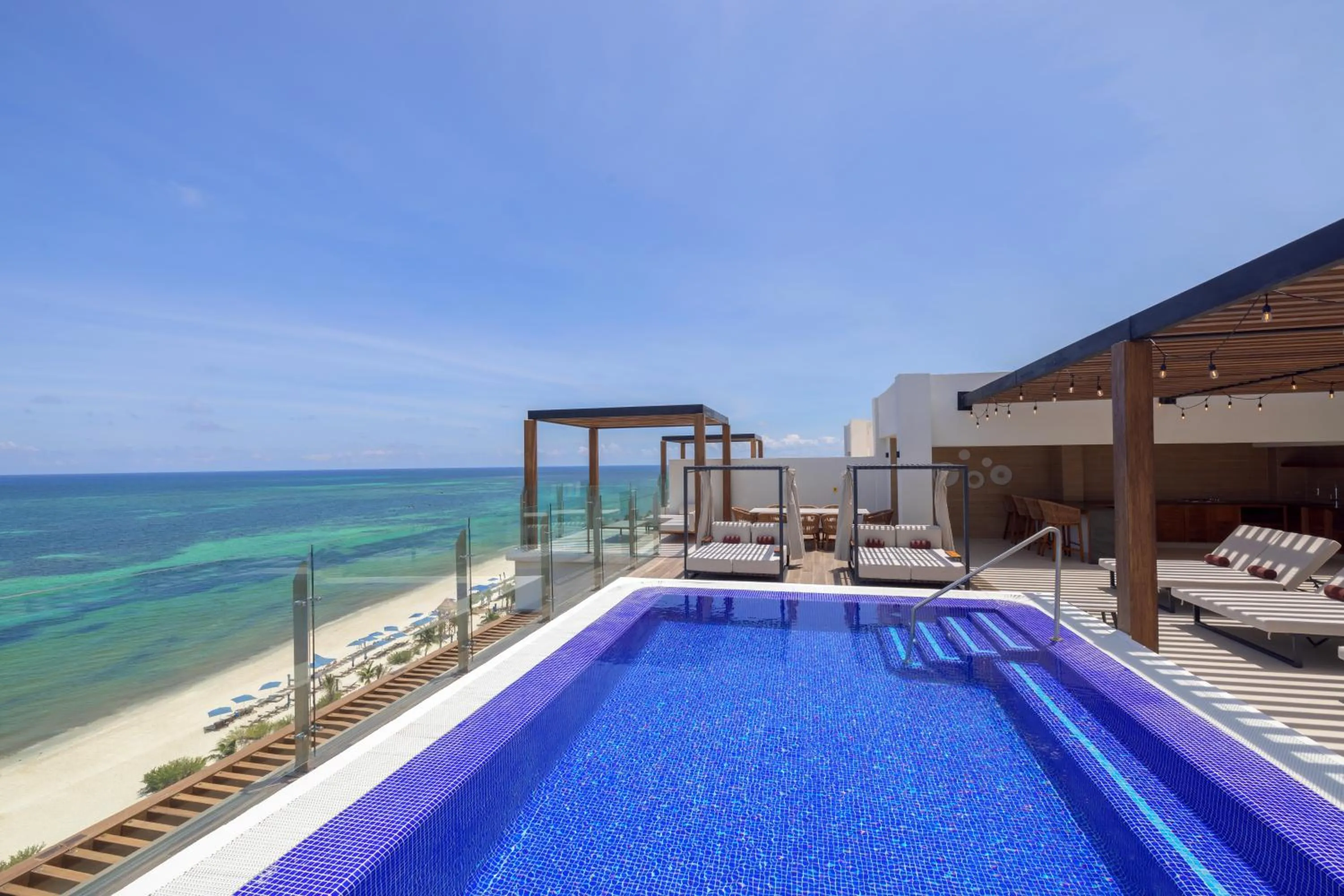 Balcony/Terrace in Royalton Splash Riviera Cancun, An Autograph Collection All-Inclusive Resort