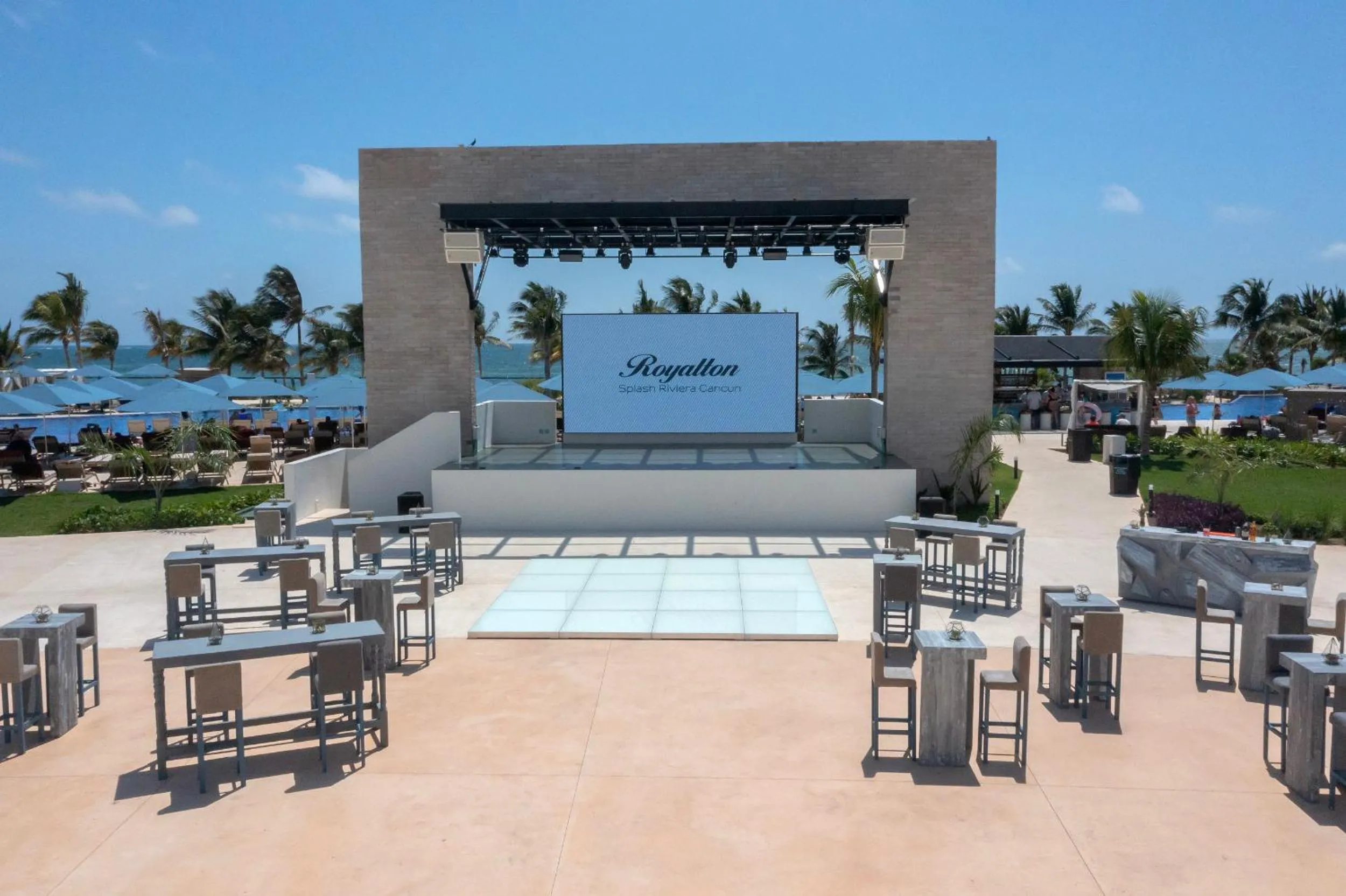 Day in Royalton Splash Riviera Cancun, An Autograph Collection All-Inclusive Resort