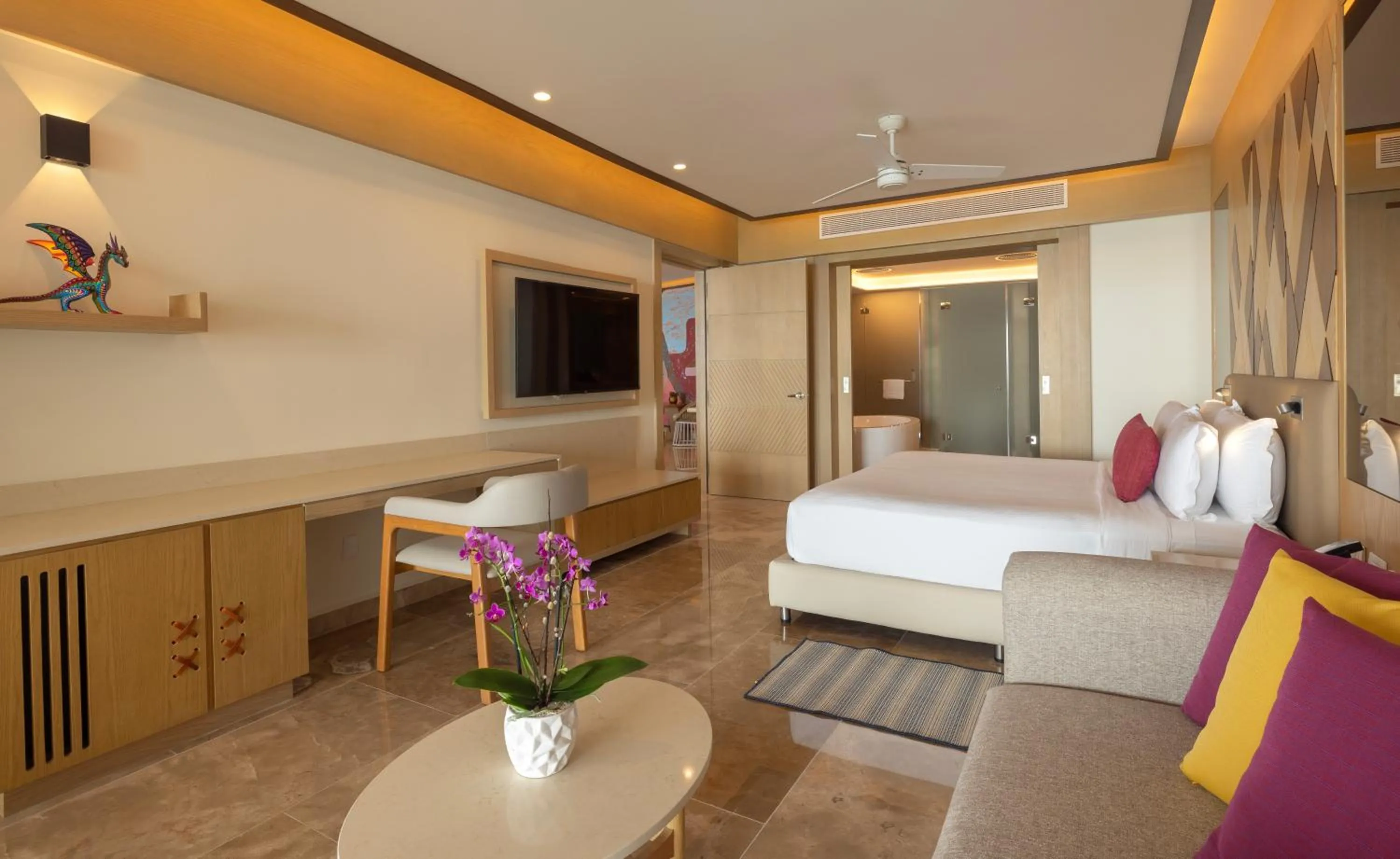 Bedroom, Bed in Royalton Splash Riviera Cancun, An Autograph Collection All-Inclusive Resort