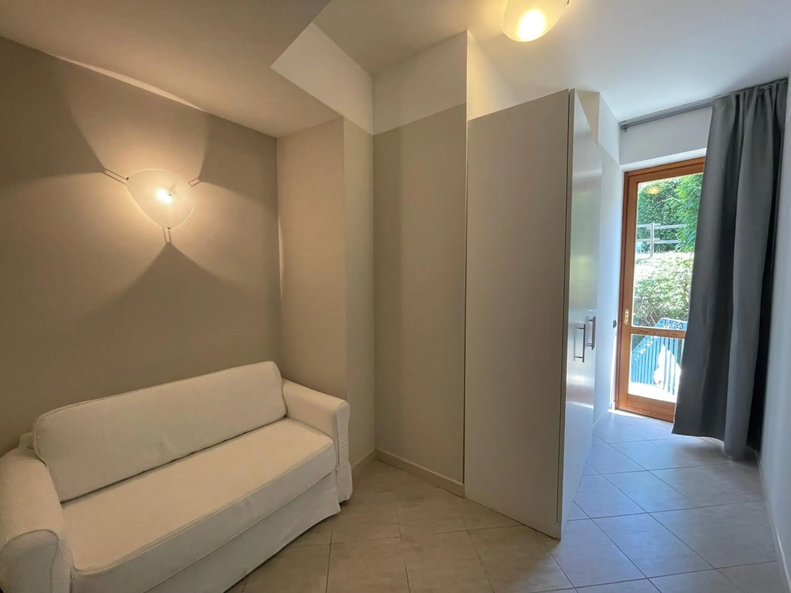 Family Room with Bath in Villa Kinzica Family Room with Bath in Villa Kinzica