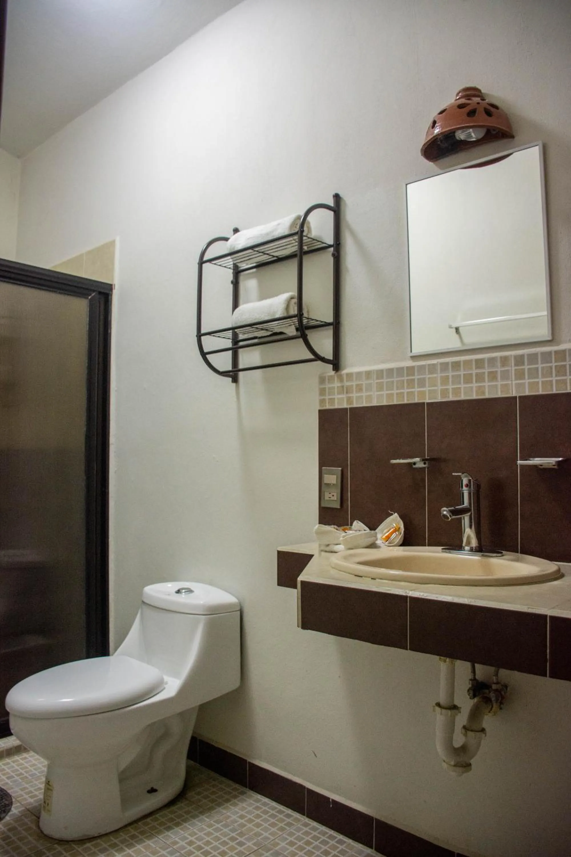 Bathroom in Hotel Real del Carmen - Ideal para familias y parejas