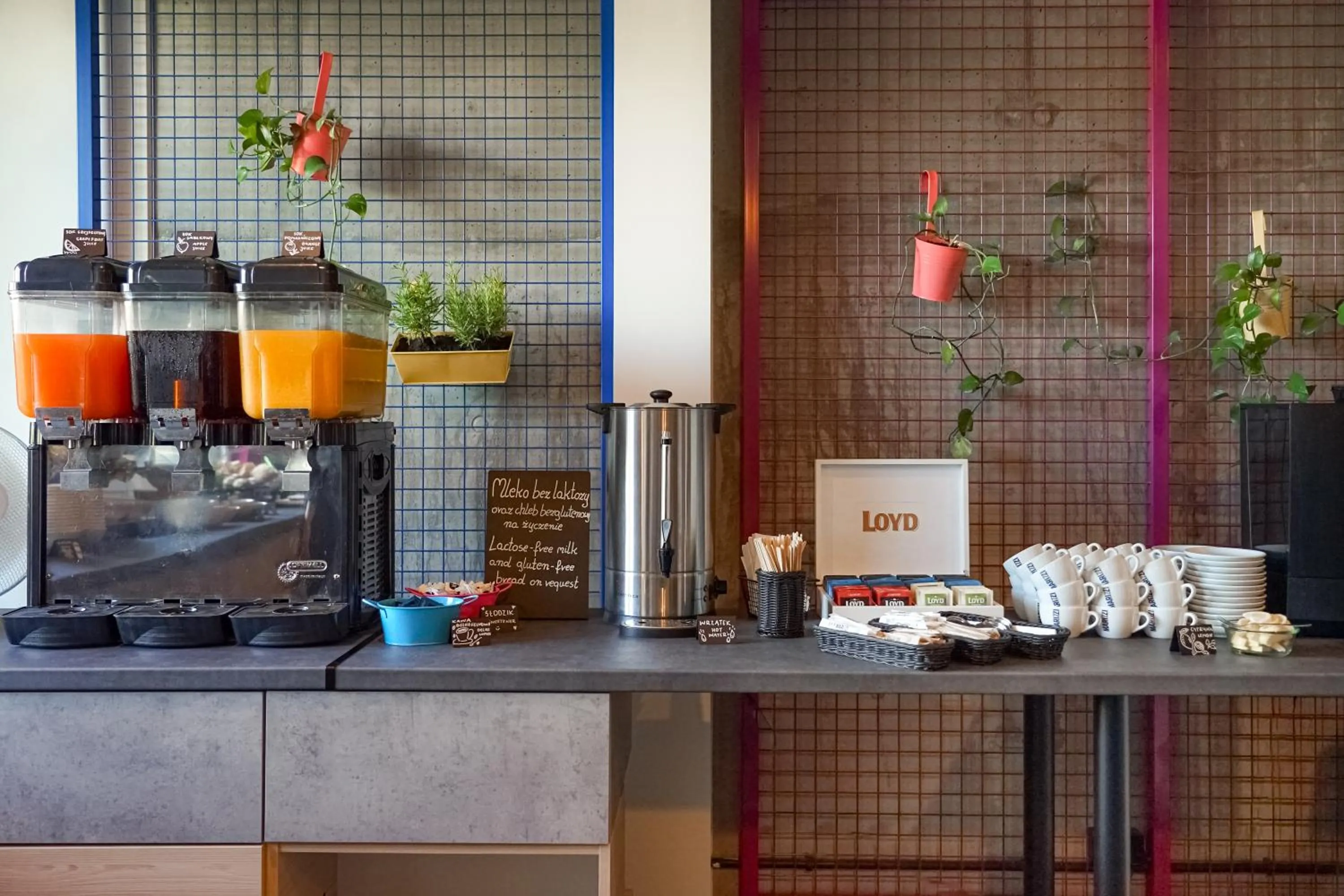 Breakfast in Easy One Premium Art