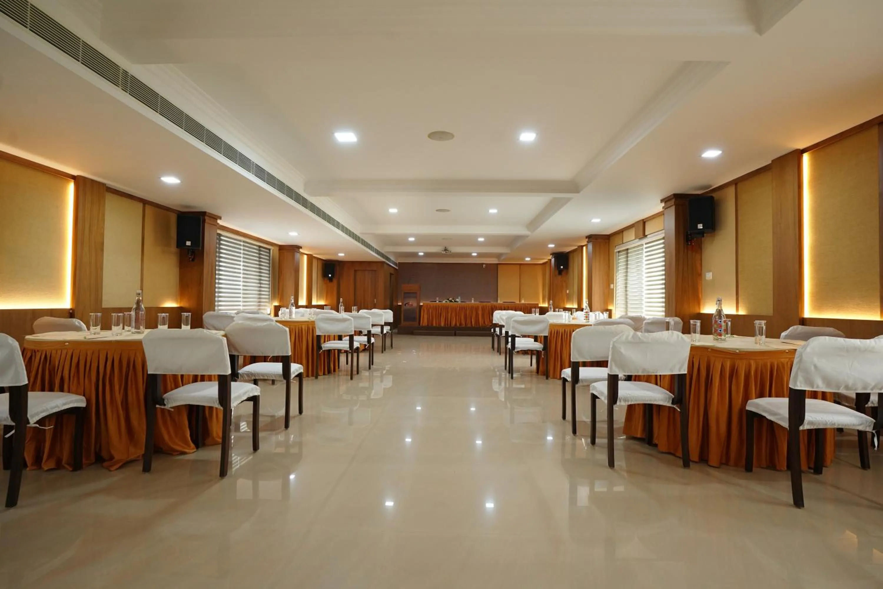 Banquet/Function facilities in TGR SUITES