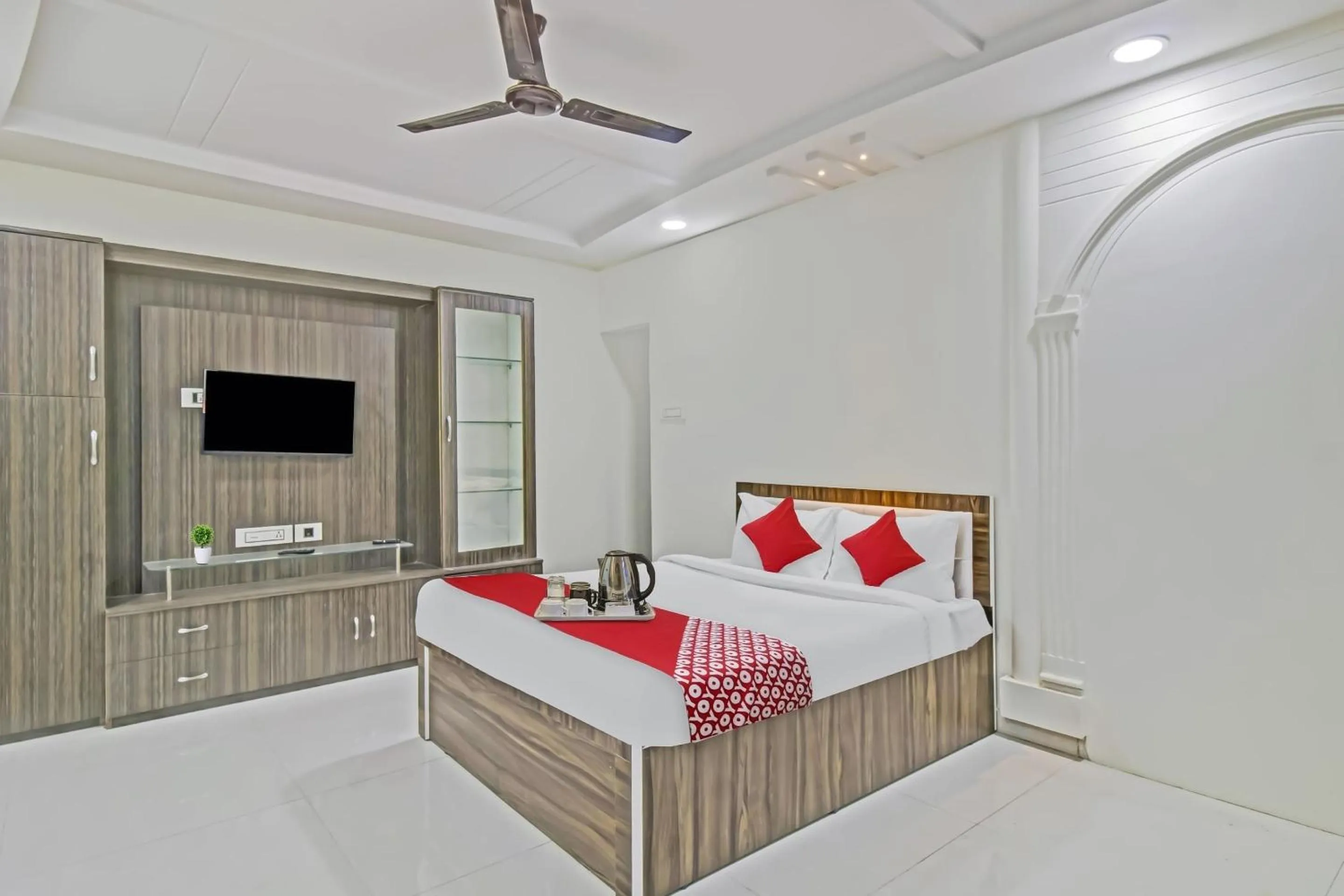 Bedroom, Bed in Hotel O Pritesh Grand