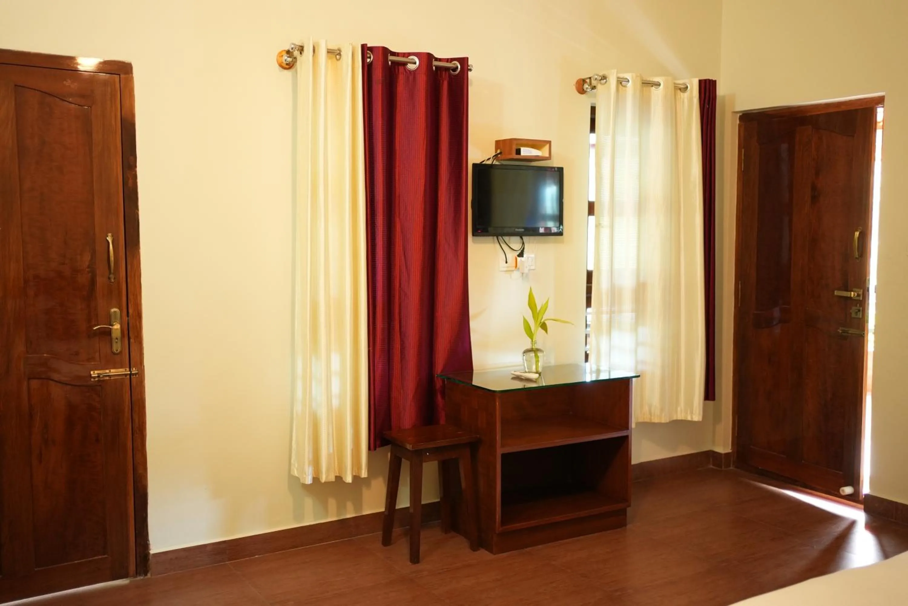TV and multimedia in Deva Maani Coorg Nature View