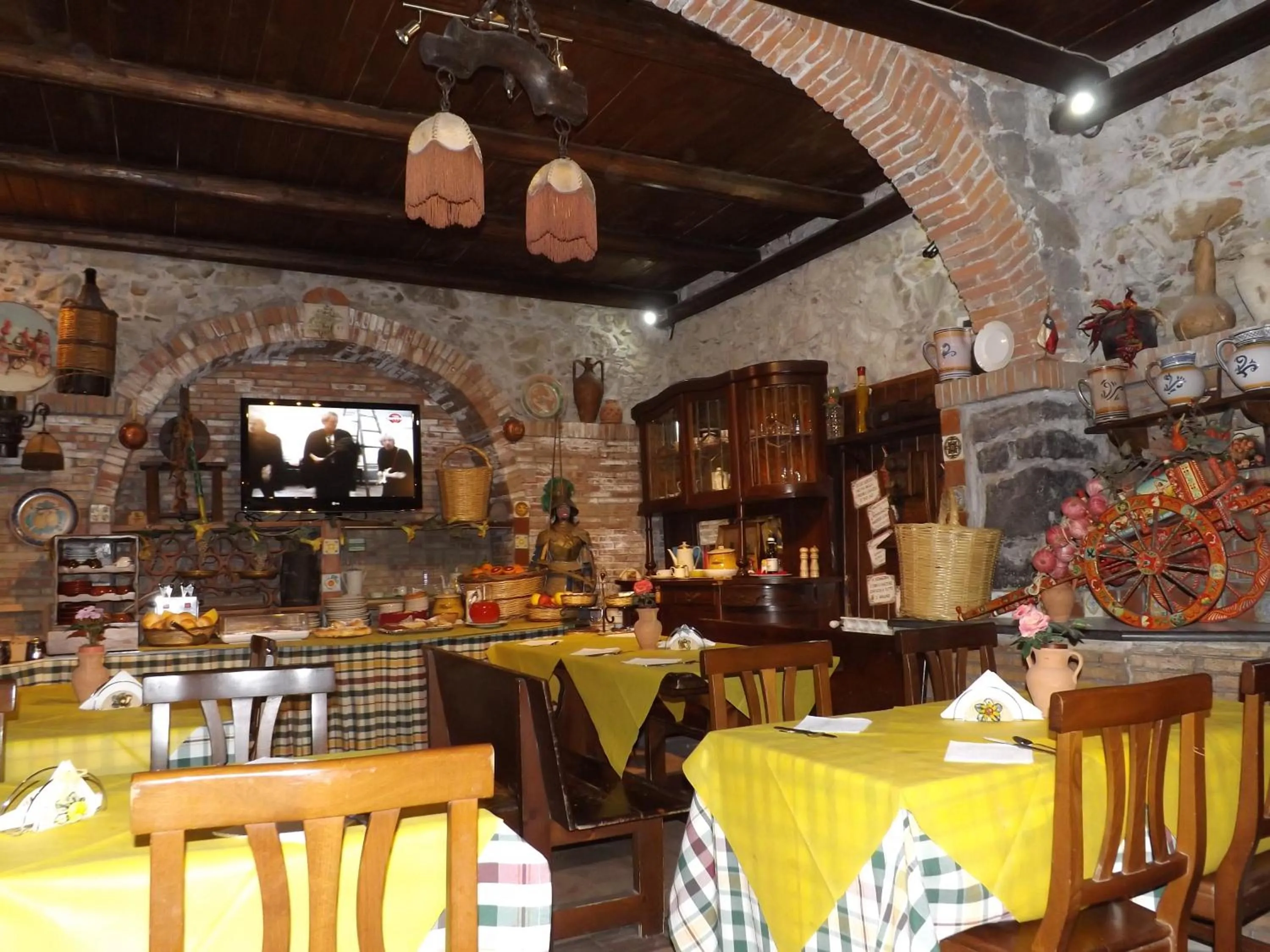 Restaurant/places to eat in Albergo Diffuso Borgo Santa Caterina "Vintage"