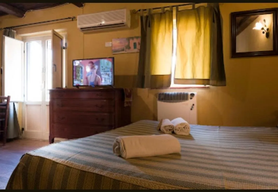 Bed in Albergo Diffuso Borgo Santa Caterina "Vintage"