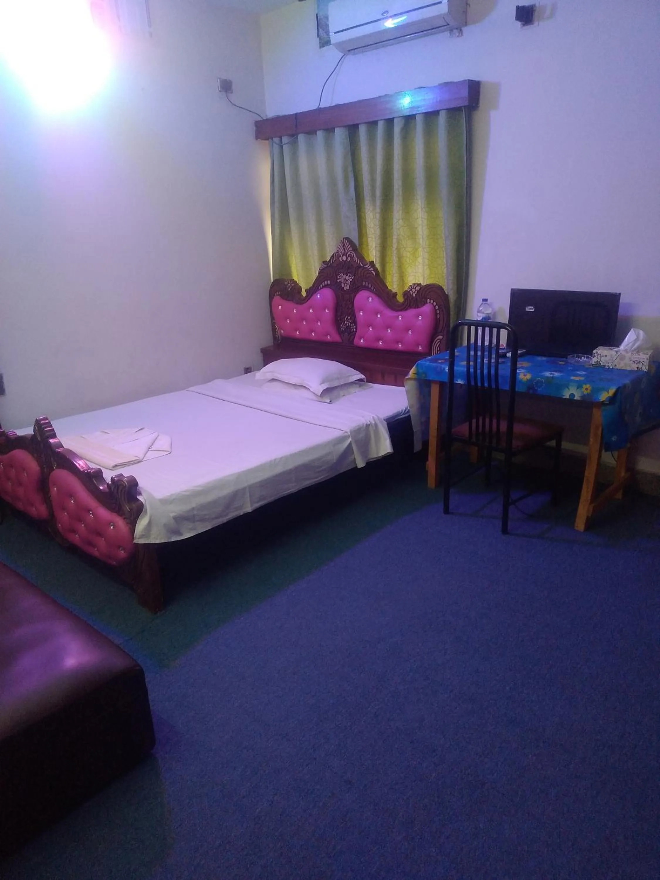 Bed in Taz Garden House