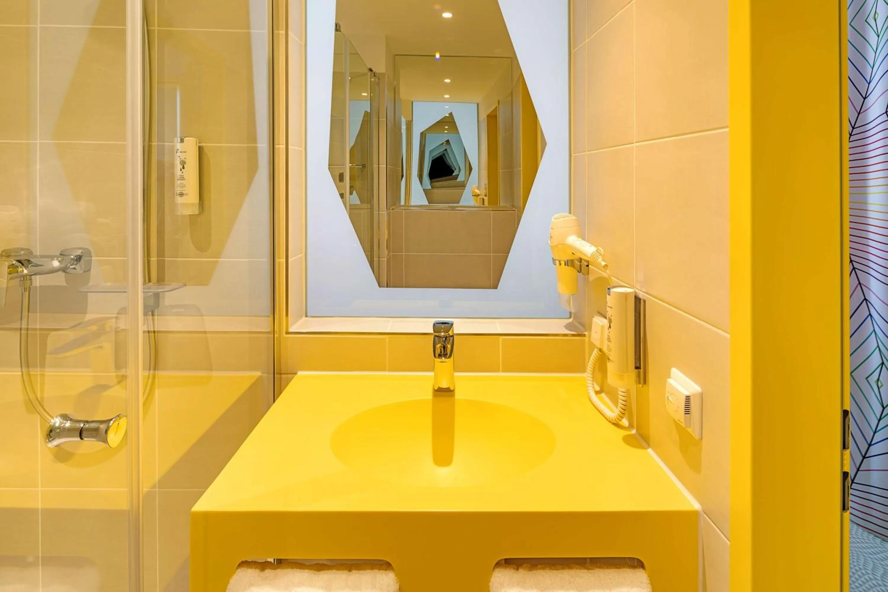 Bathroom in Prize by Radisson, Münster City