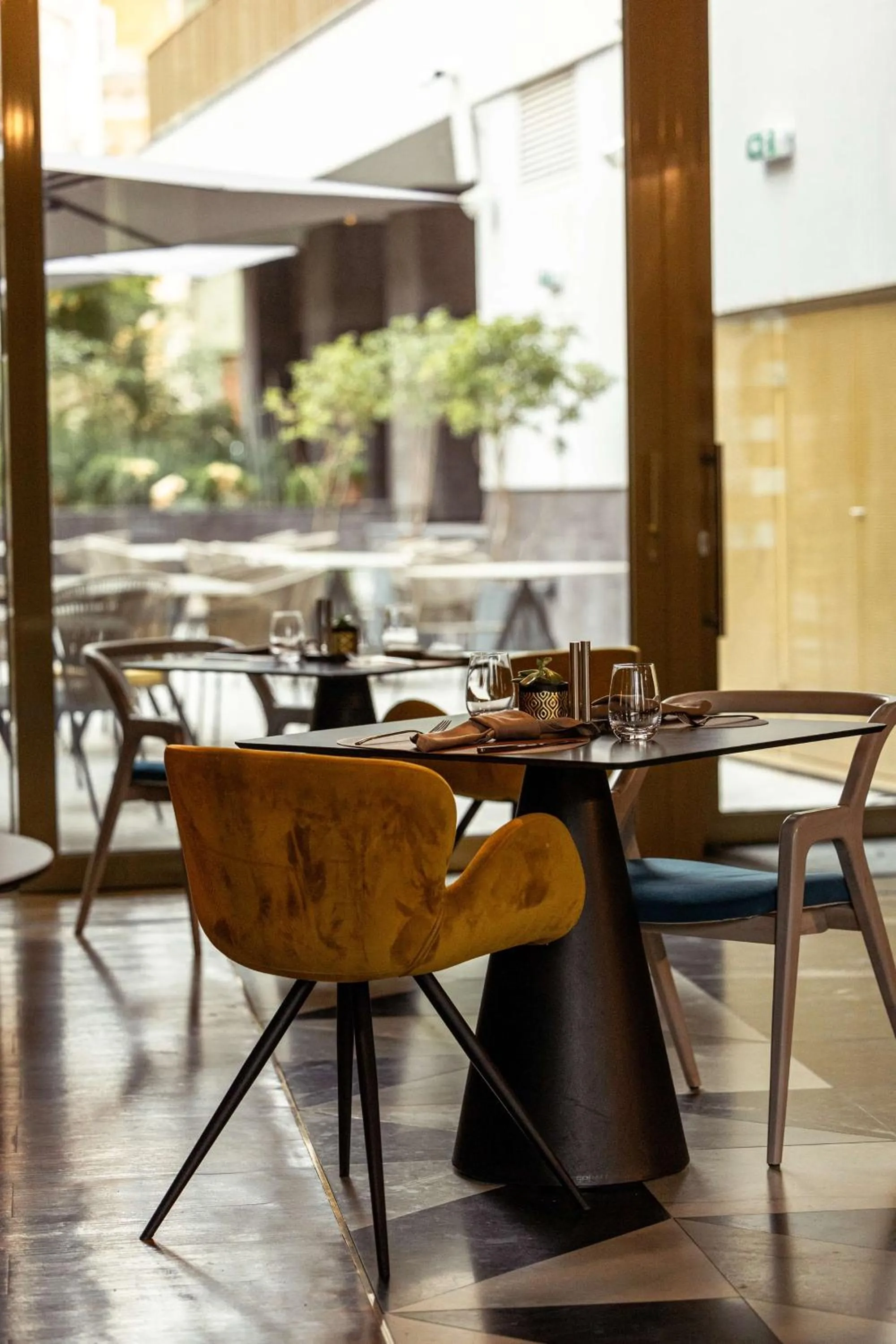 Restaurant/places to eat in Radisson Blu Aurum Hotel, Brasov