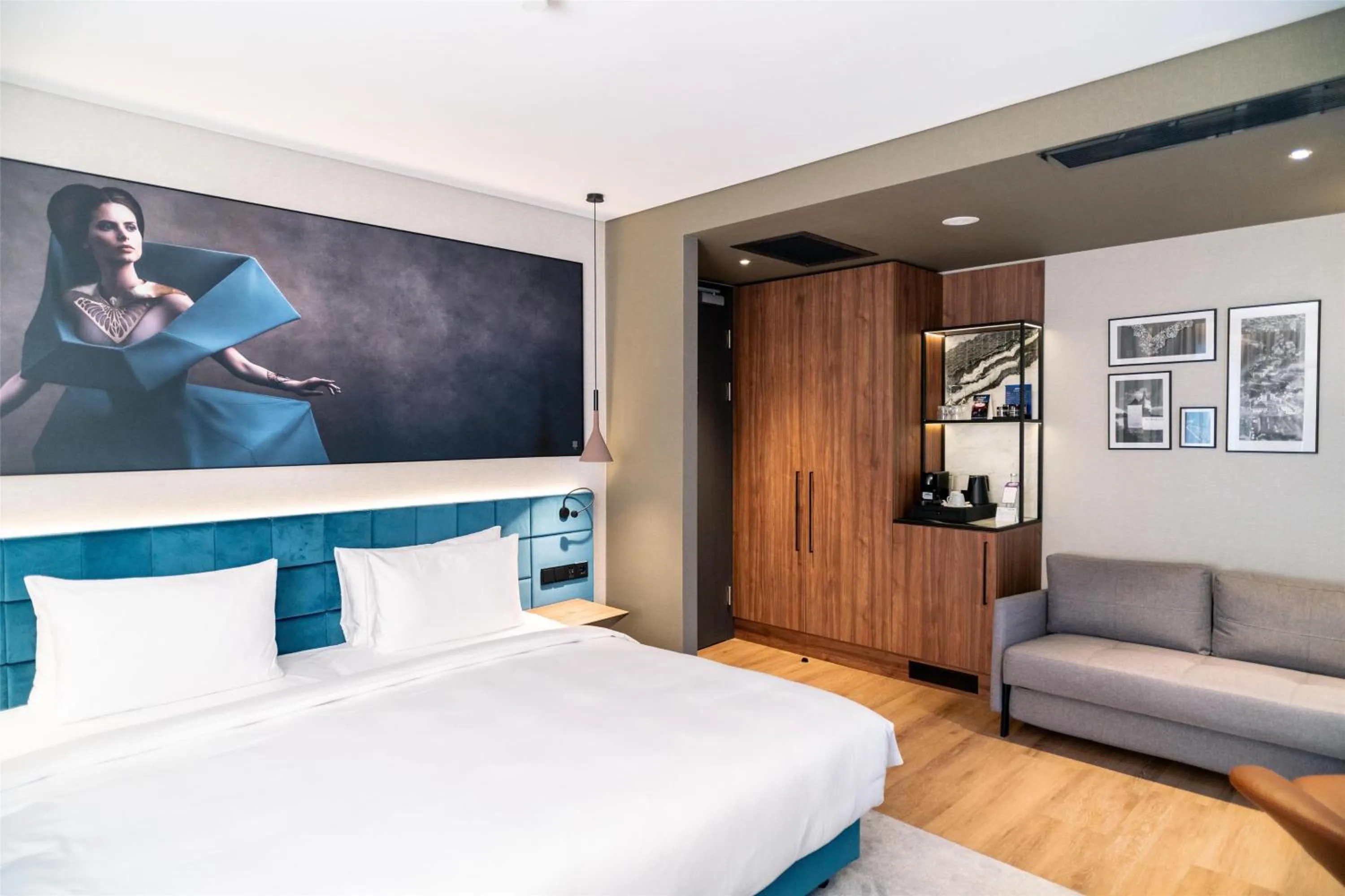 Photo of the whole room, Bed in Radisson Blu Aurum Hotel, Brasov