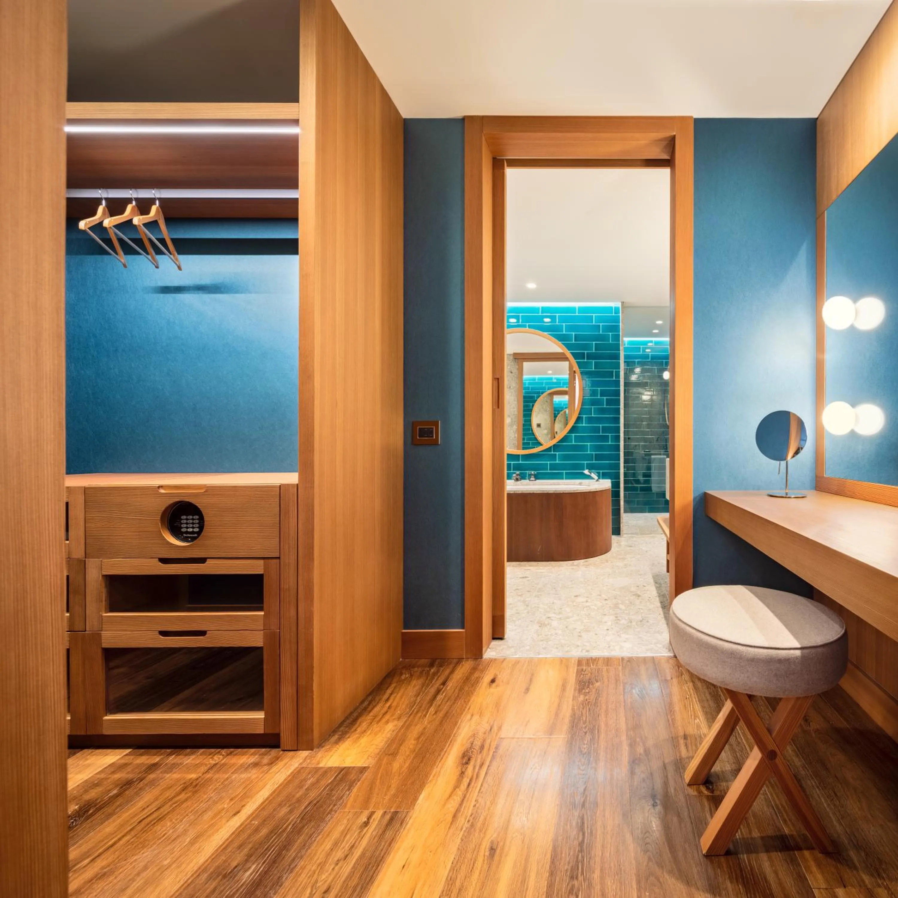 Hot Tub, Bed in Faloria Mountain Spa Resort