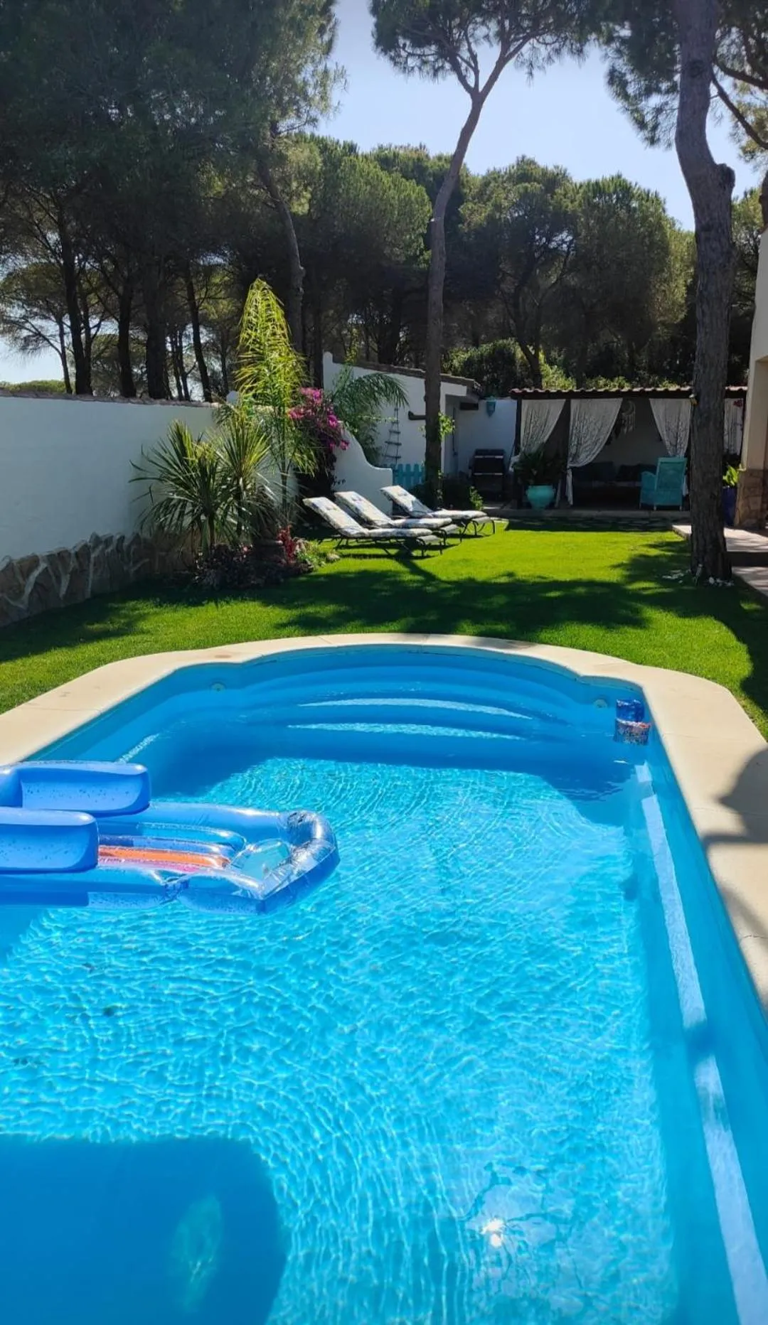Swimming pool in Villa Zahara
