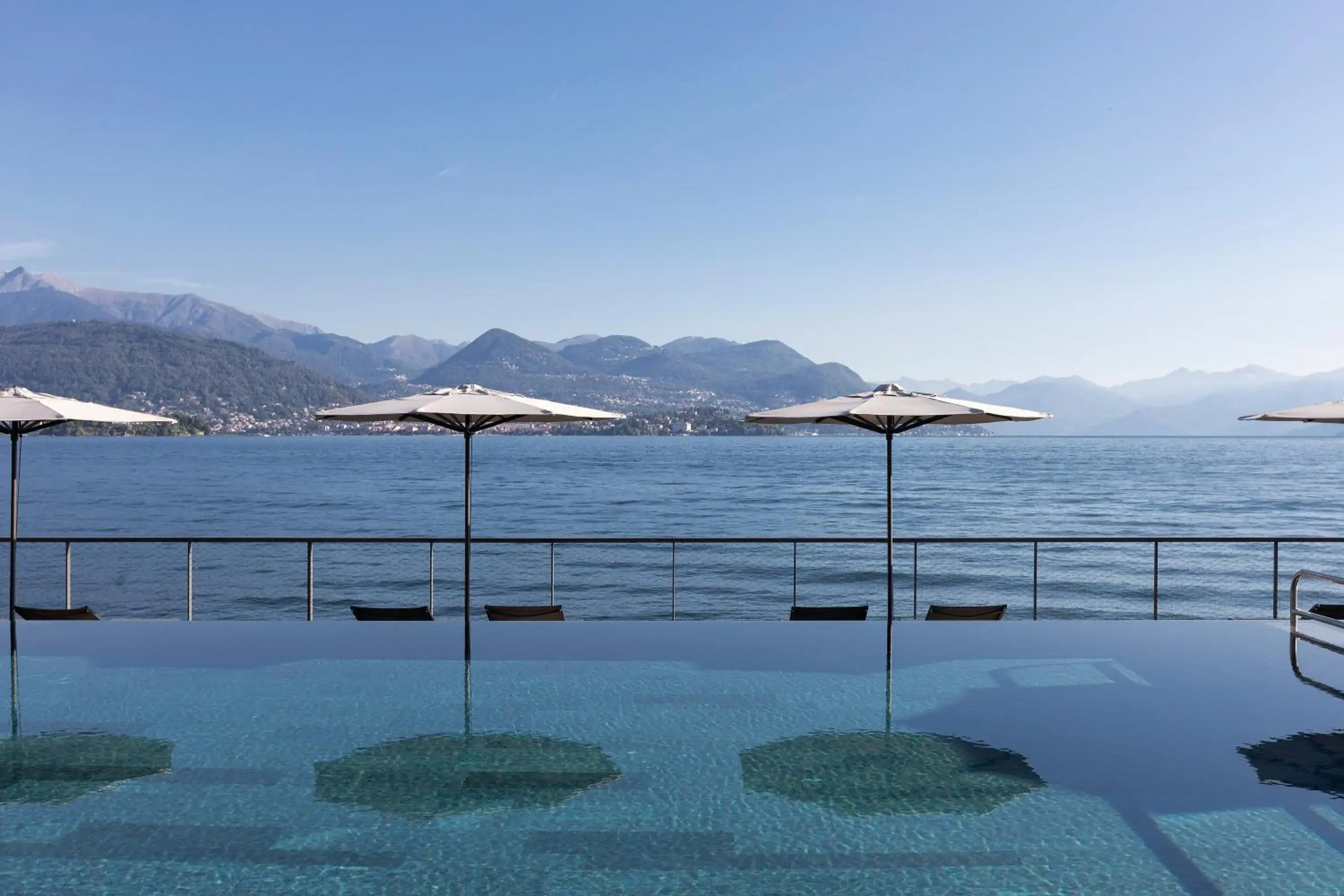 Swimming pool in Hotel La Palma Swimming pool in Hotel La Palma