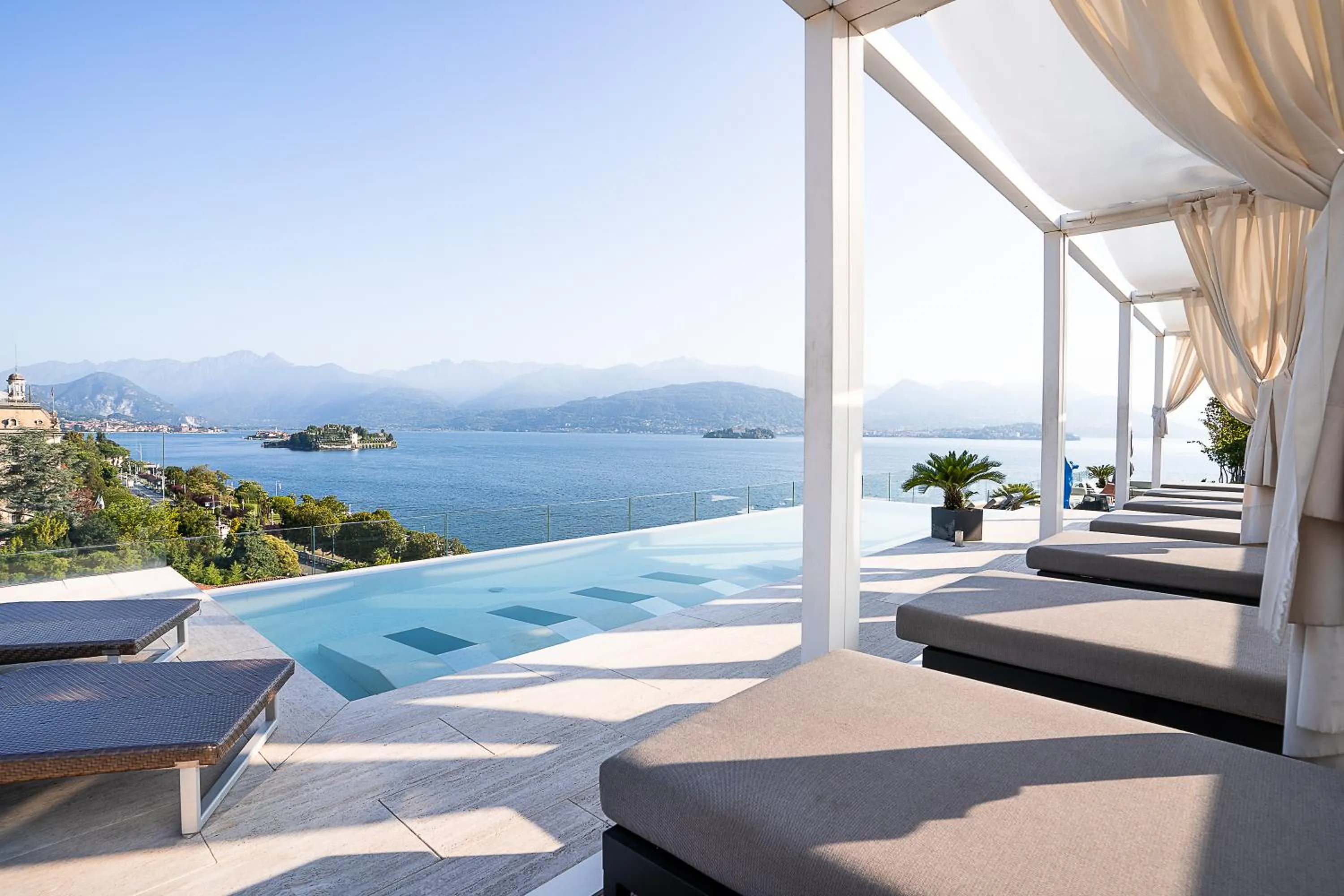 Pool view in Hotel La Palma