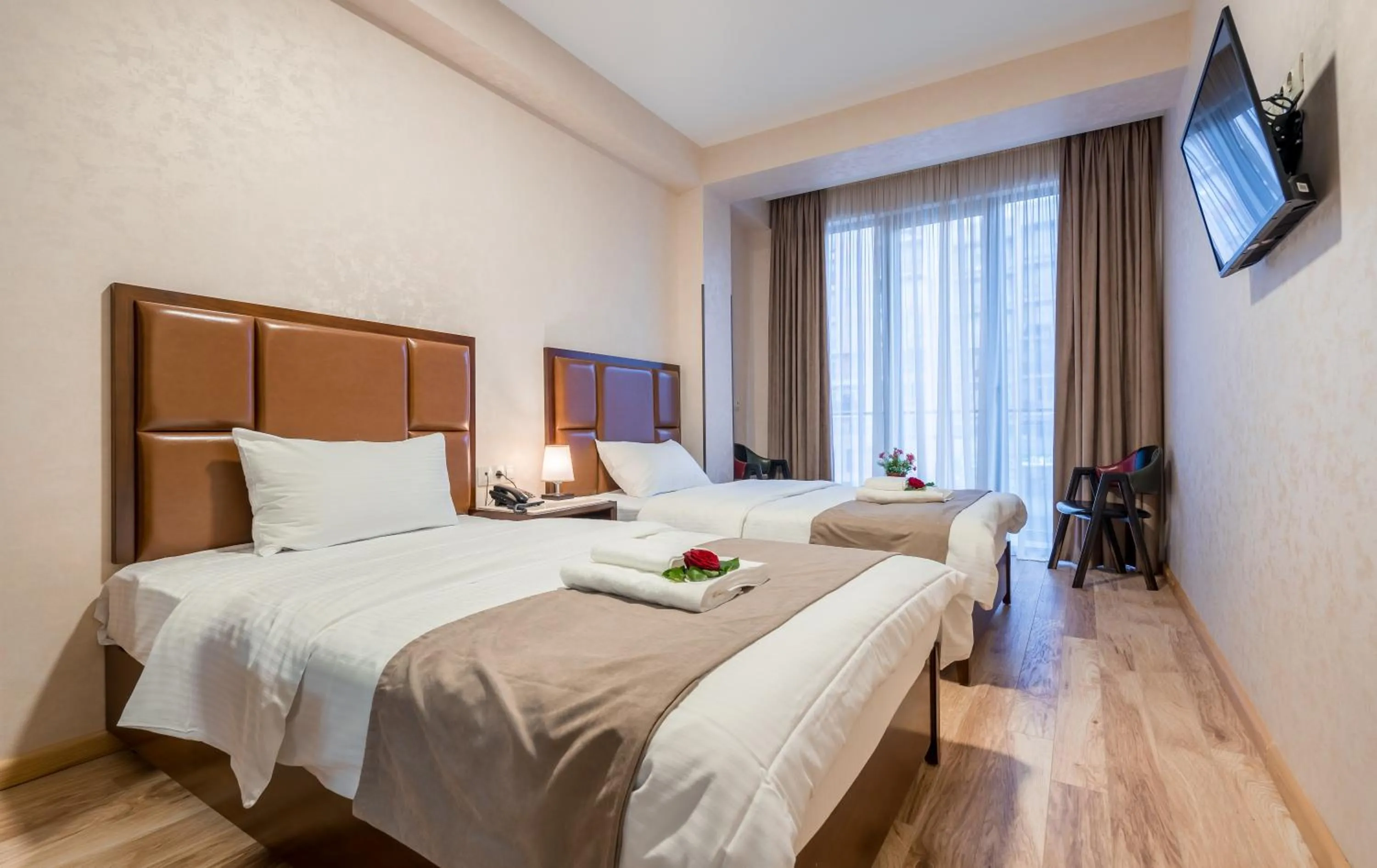 Standard Twin Room in Aura Hotel Tbilisi