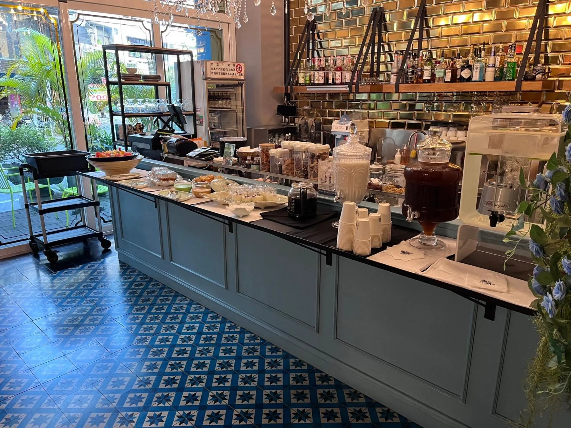 Breakfast in Anna King Hotel