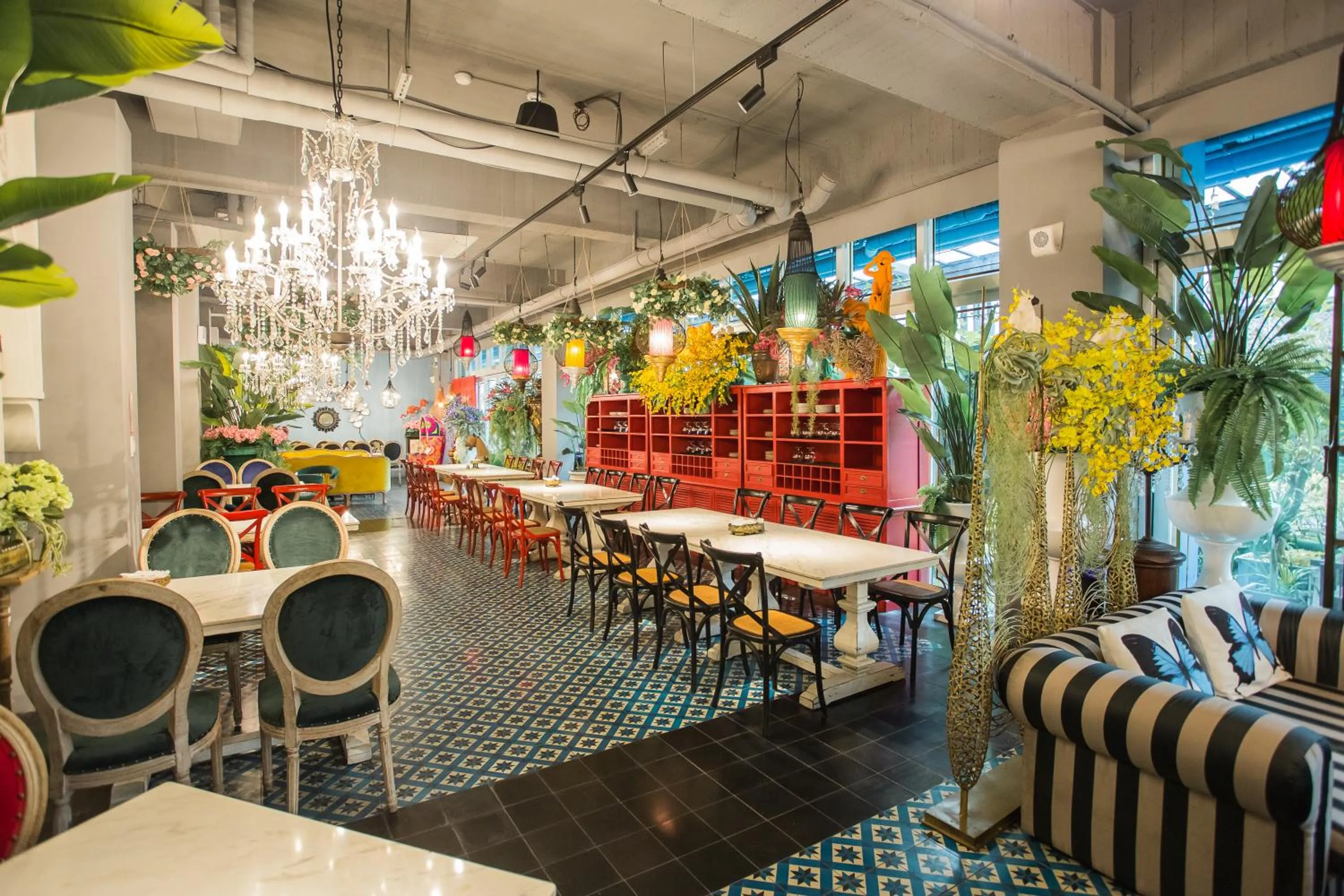 Restaurant/places to eat in Anna King Hotel