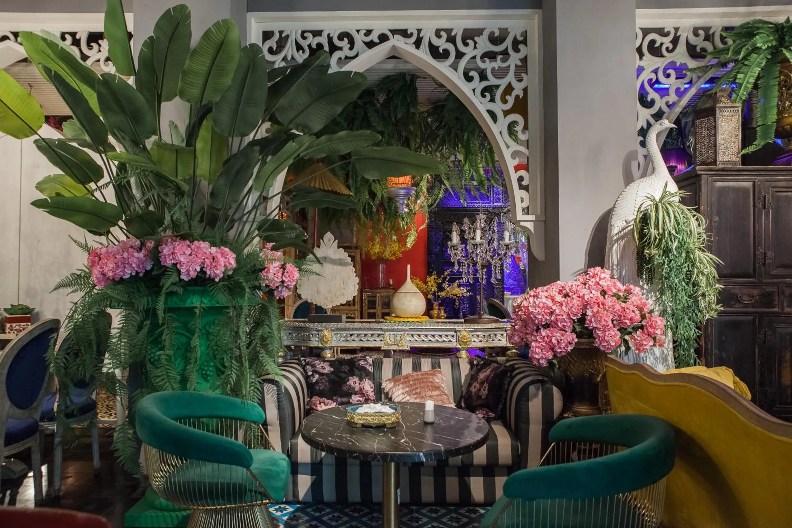 Restaurant/places to eat in Anna King Hotel