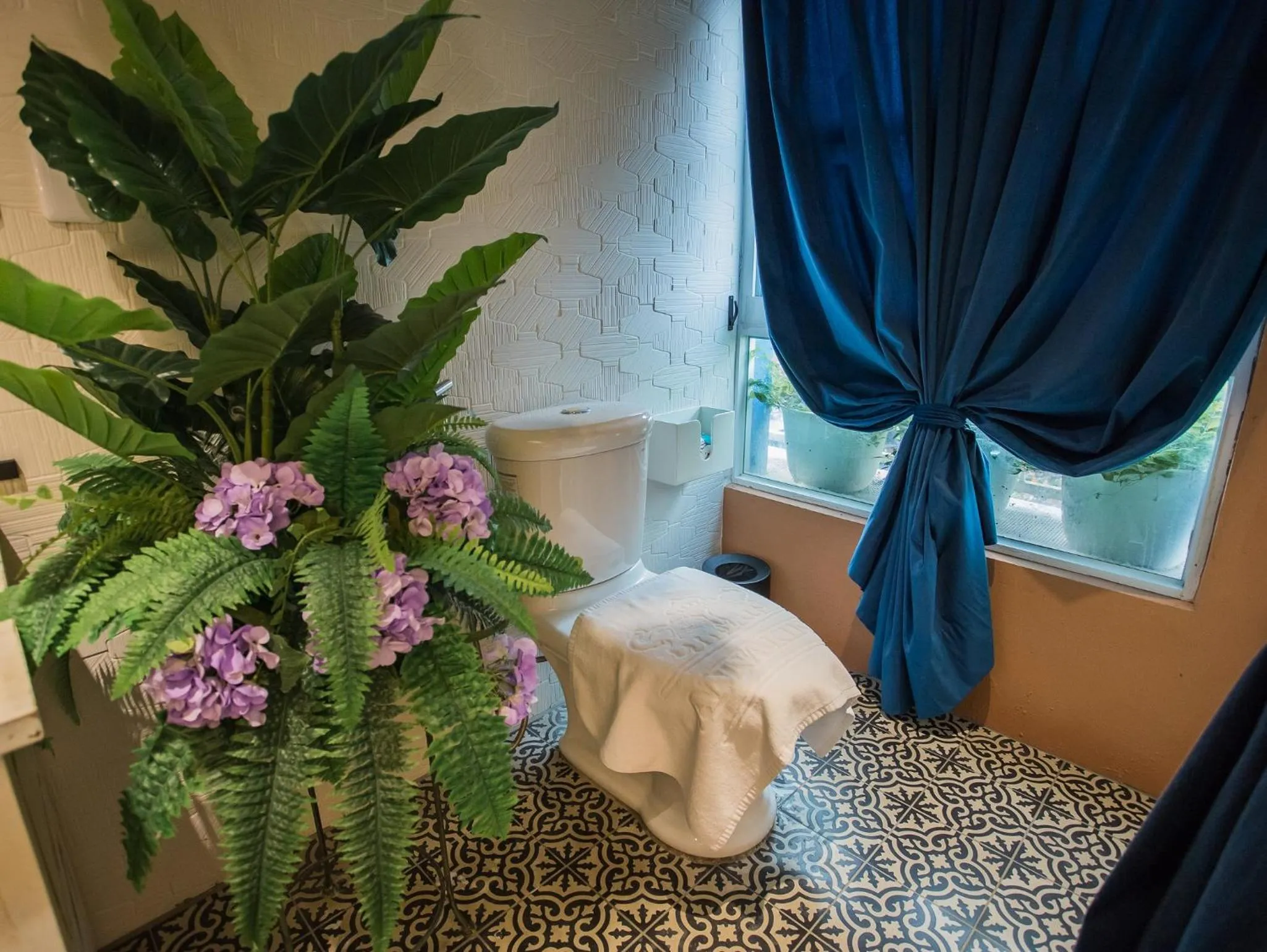 Bed in Anna King Hotel