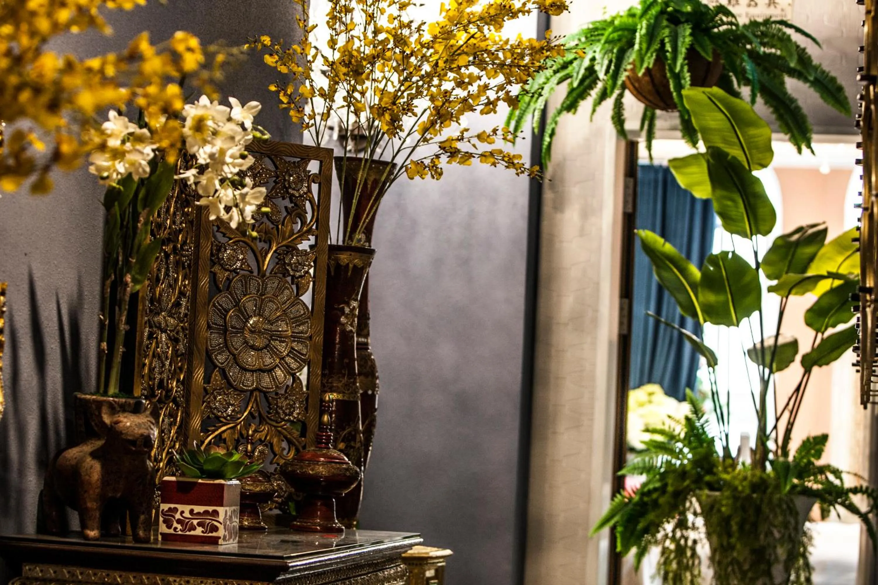 Decorative detail in Anna King Hotel