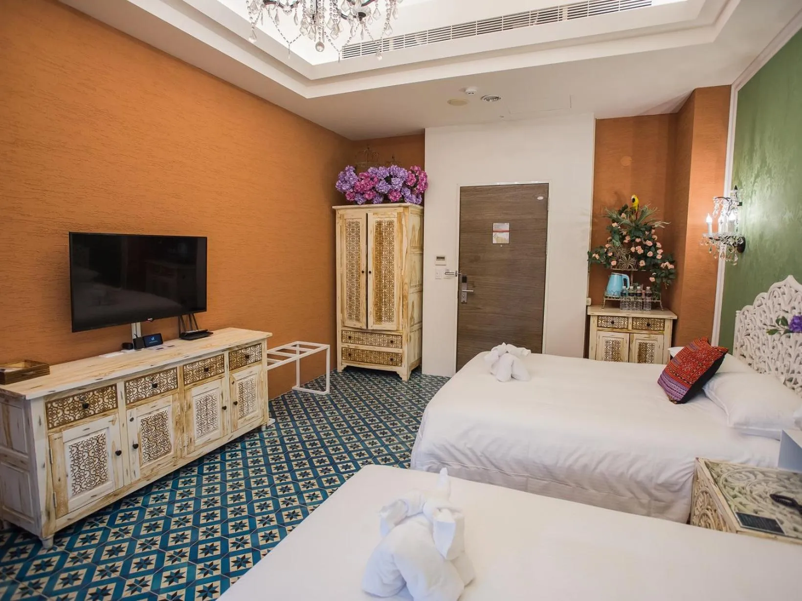 Bed in Anna King Hotel