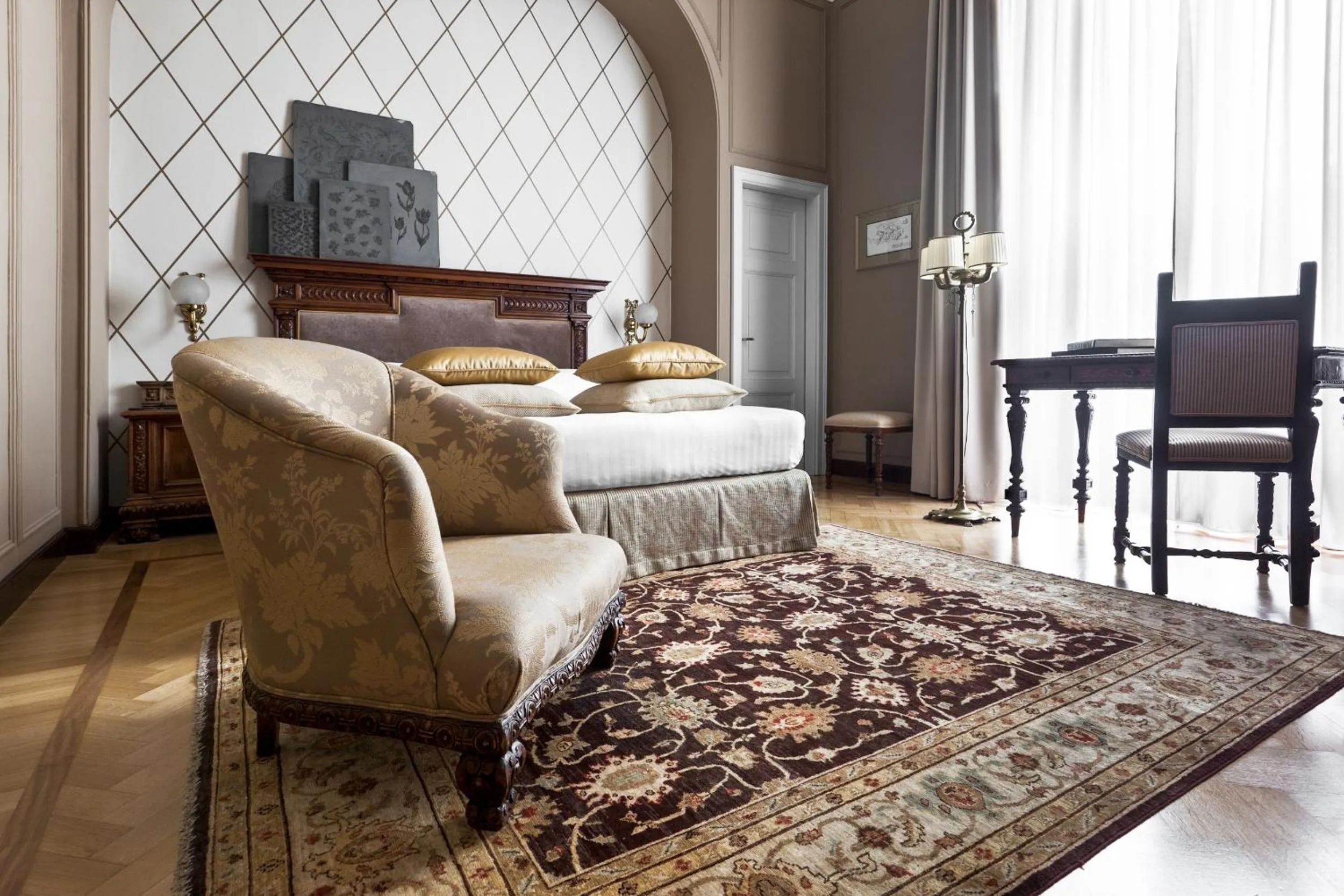 Bedroom, Bed in Grand Hotel et de Milan - The Leading Hotels of the World