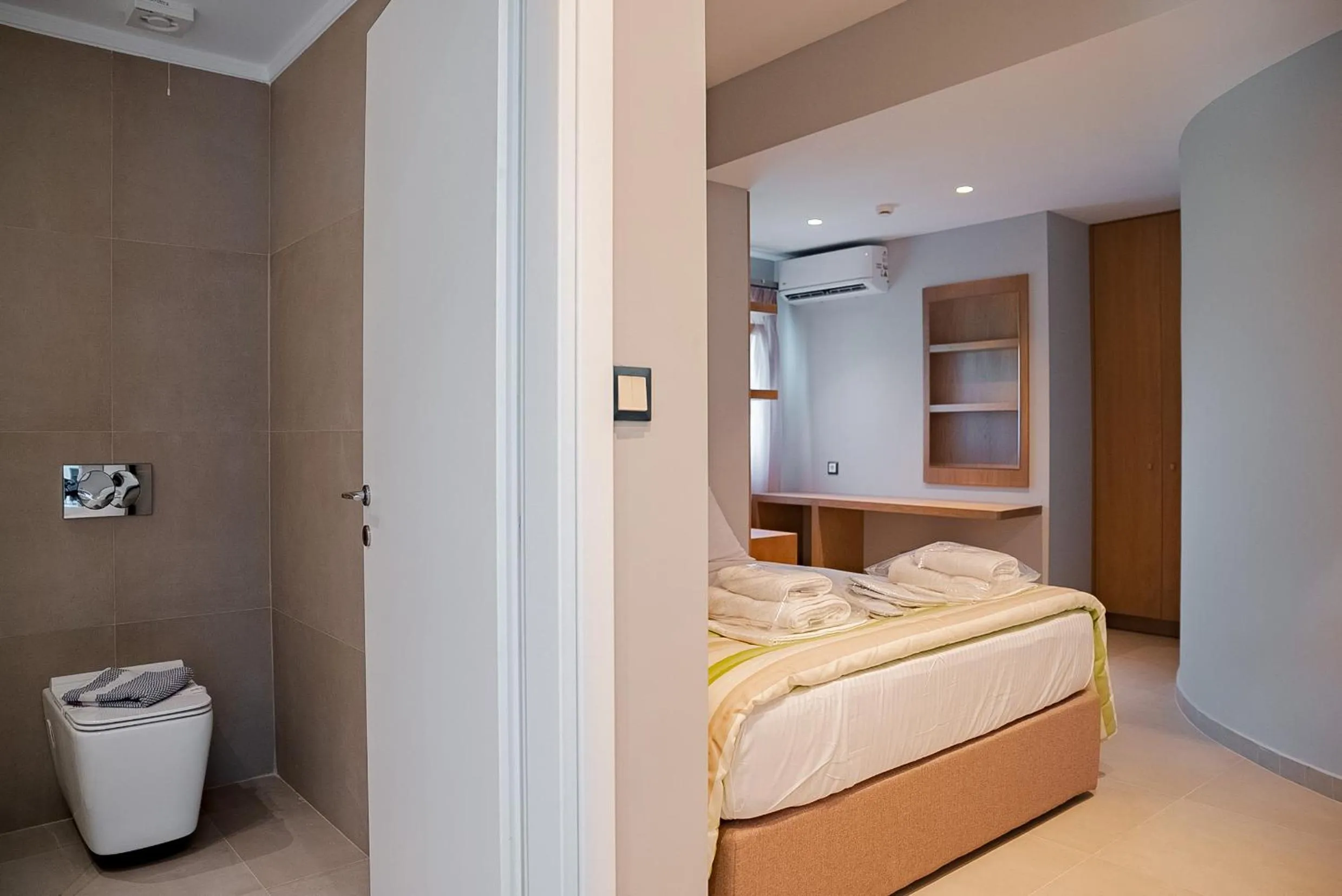 Photo of the whole room, Bed in Tresor Sousouras