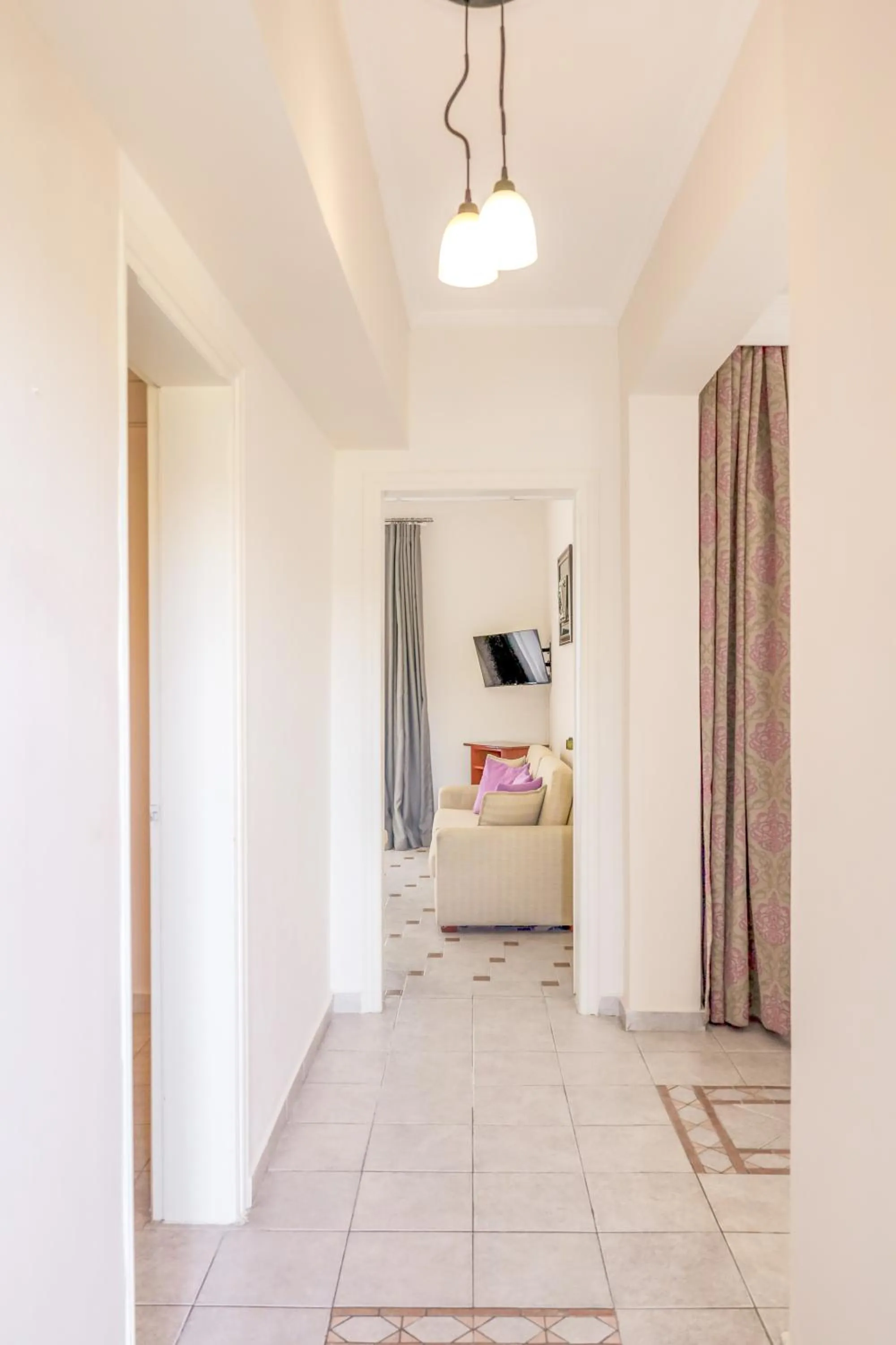 Bed in Tresor Sousouras