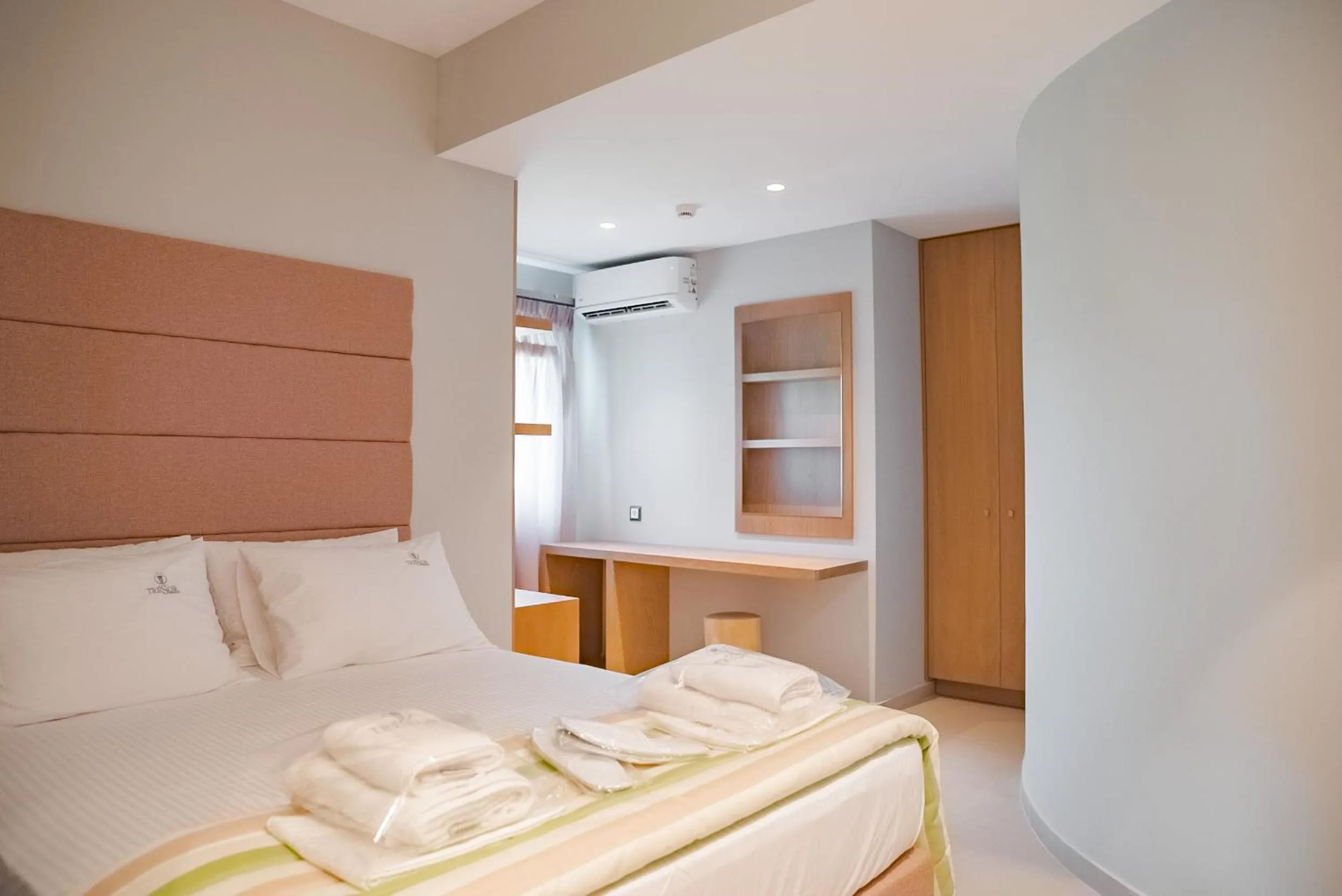 Photo of the whole room, Bed in Tresor Sousouras