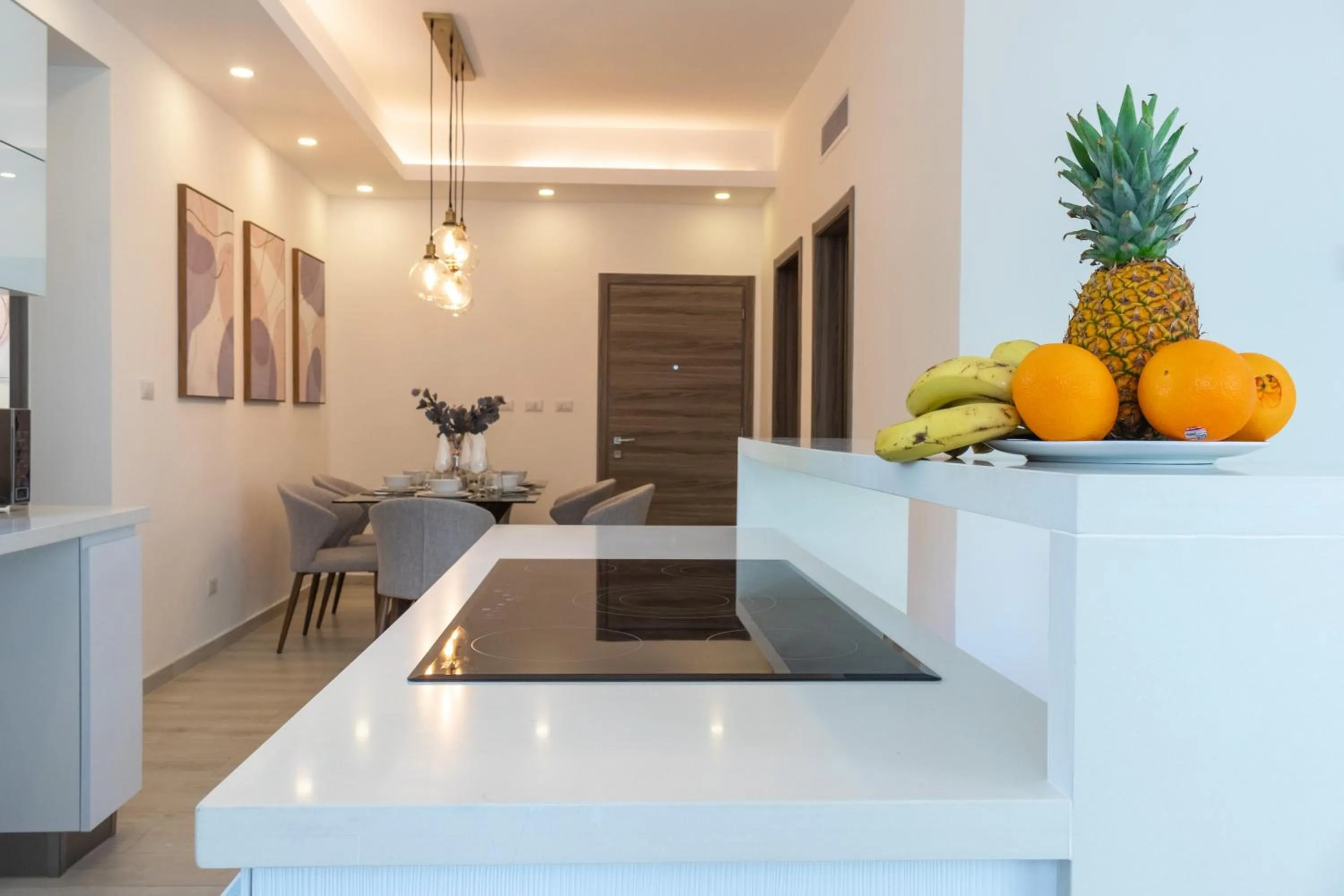 Kitchen or kitchenette in Family Getaway Apartment - Right On The Beach