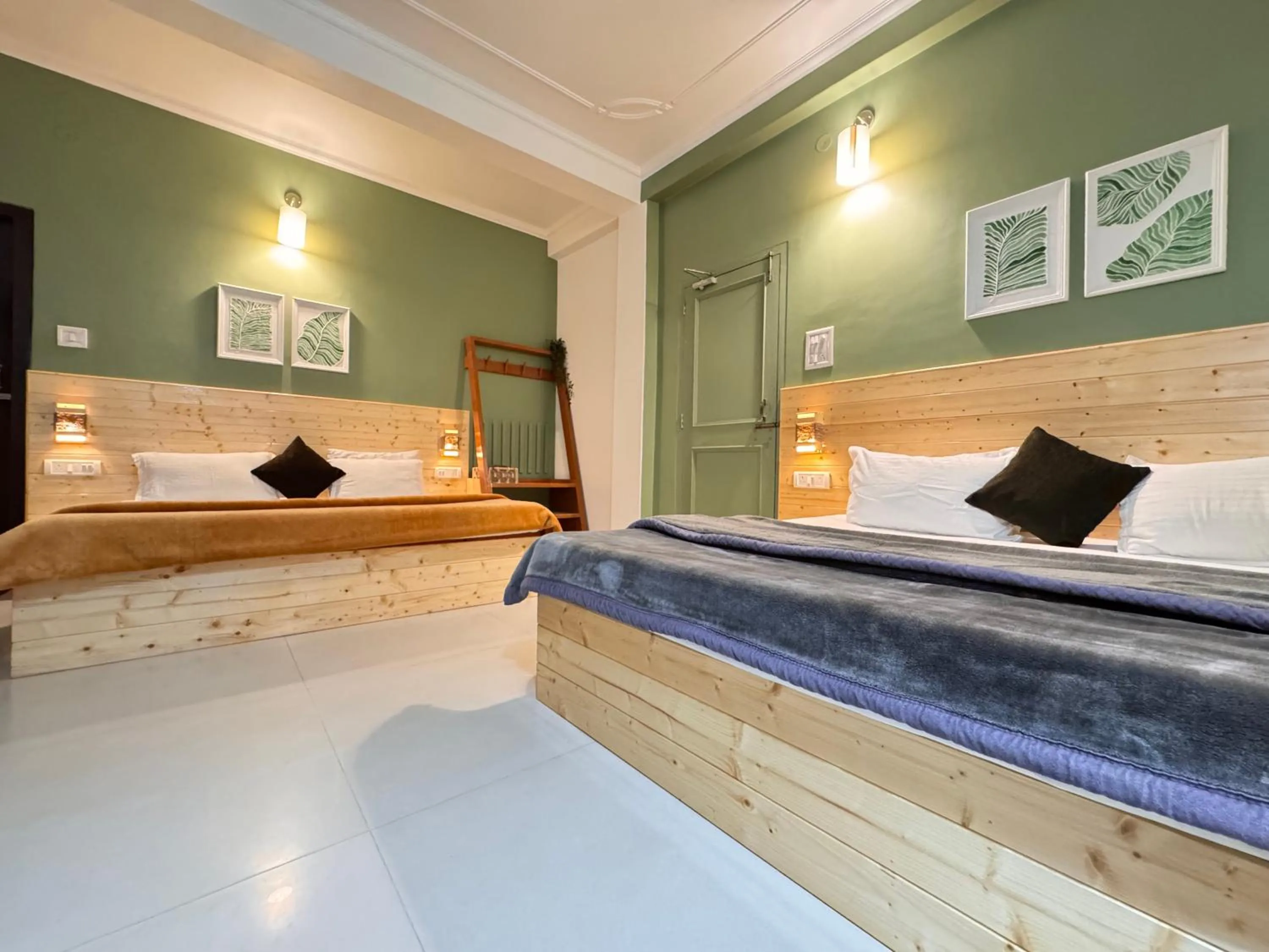 Bedroom, Bed in The Royal Orchard Kasol