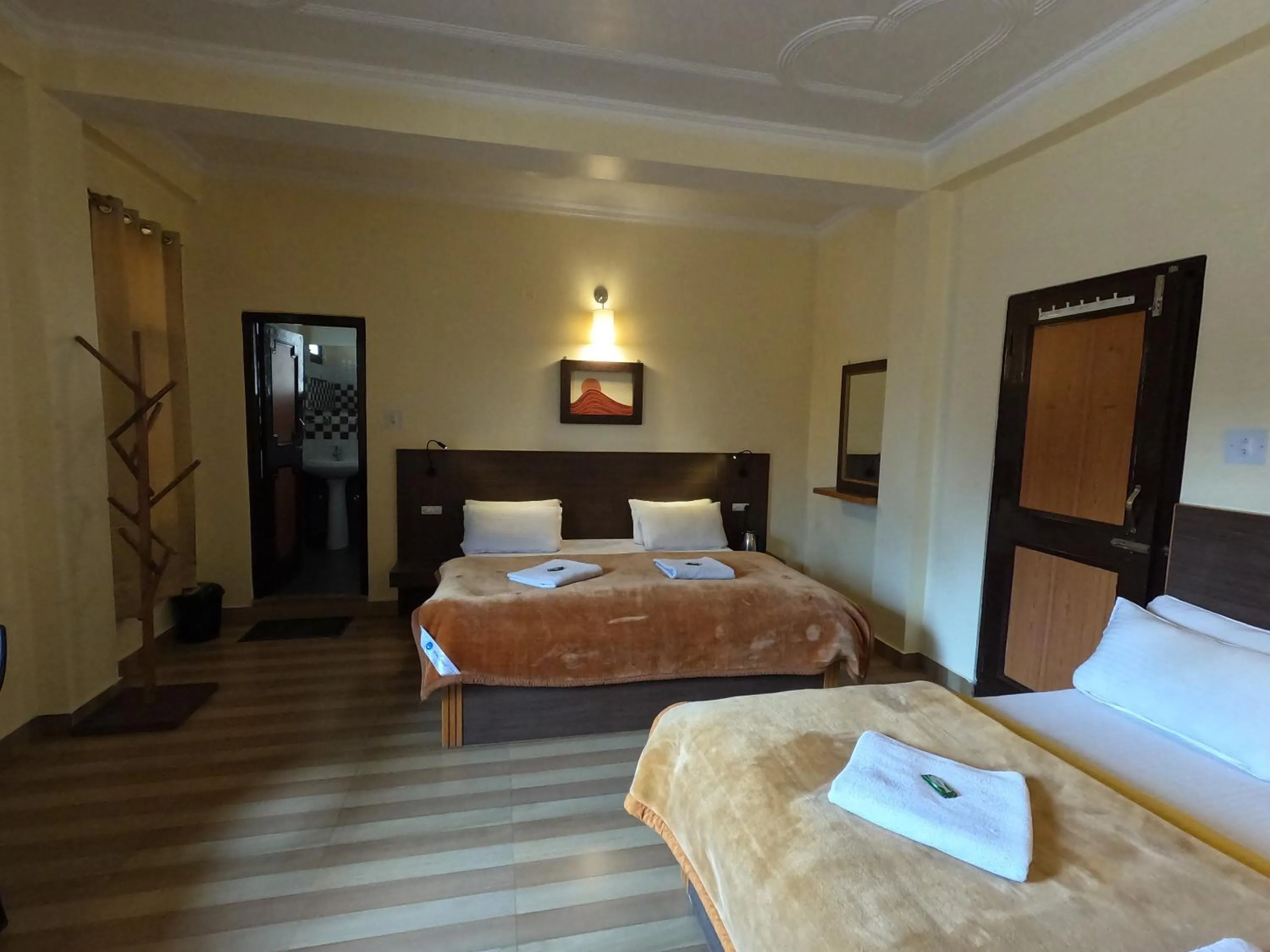 Bedroom, Bed in The Royal Orchard Kasol